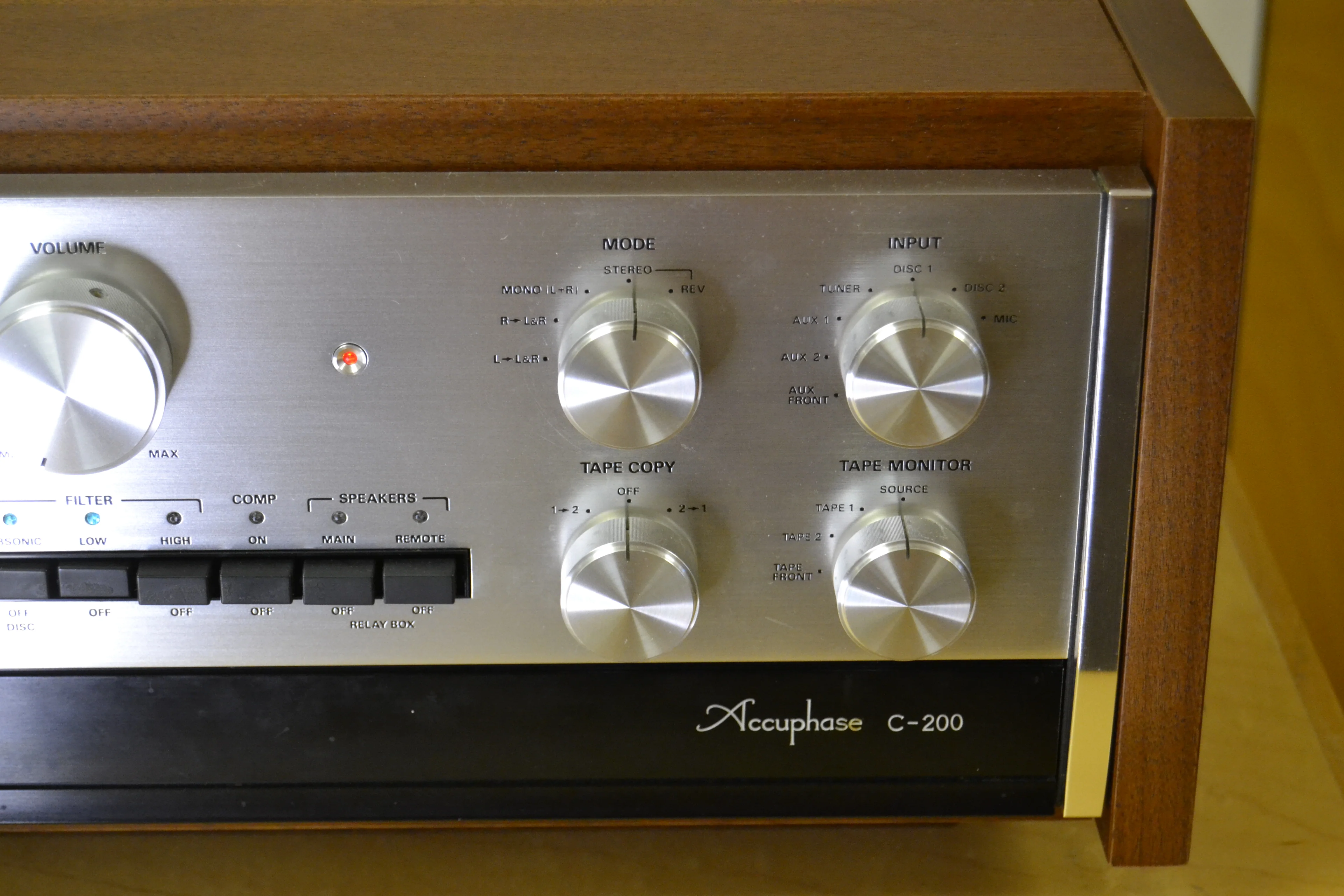 1975 Accuphase C200 Preamplifier - P300 Power Amplifier - T100 Tuner - New Hardwood Cases - Image 22