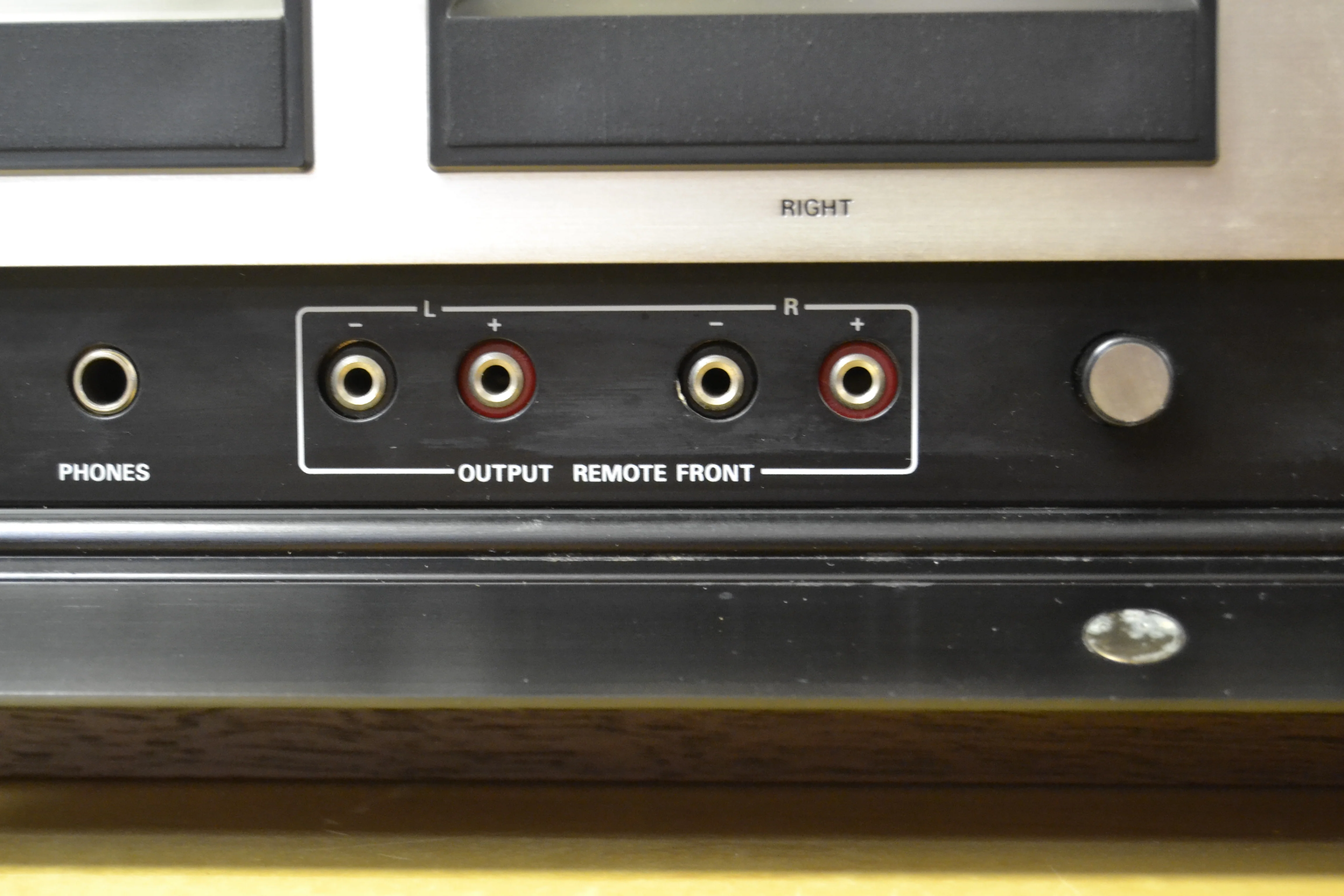 1975 Accuphase C200 Preamplifier - P300 Power Amplifier - T100 Tuner - New Hardwood Cases - Image 32