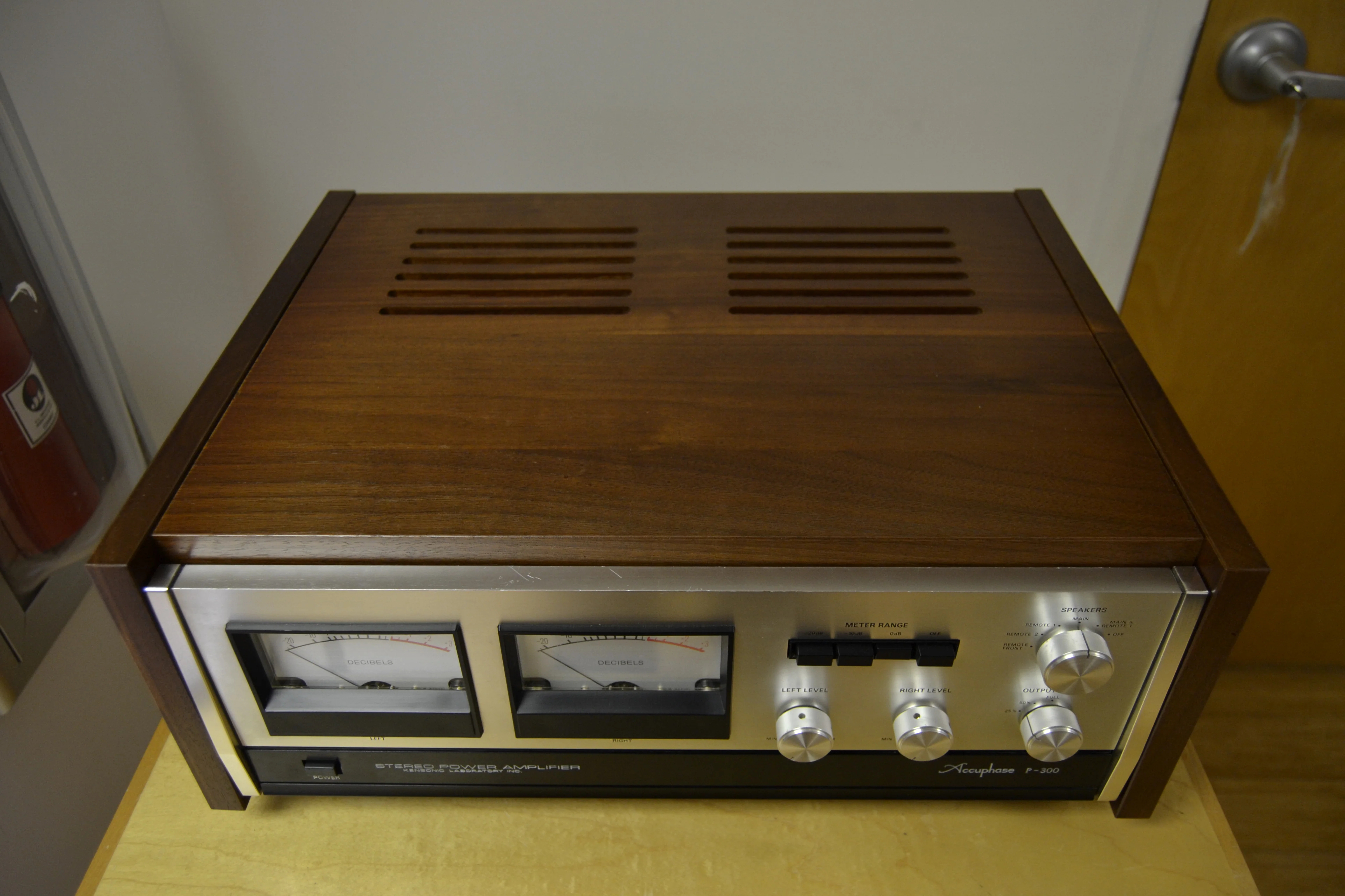 1975 Accuphase C200 Preamplifier - P300 Power Amplifier - T100 Tuner - New Hardwood Cases - Image 35