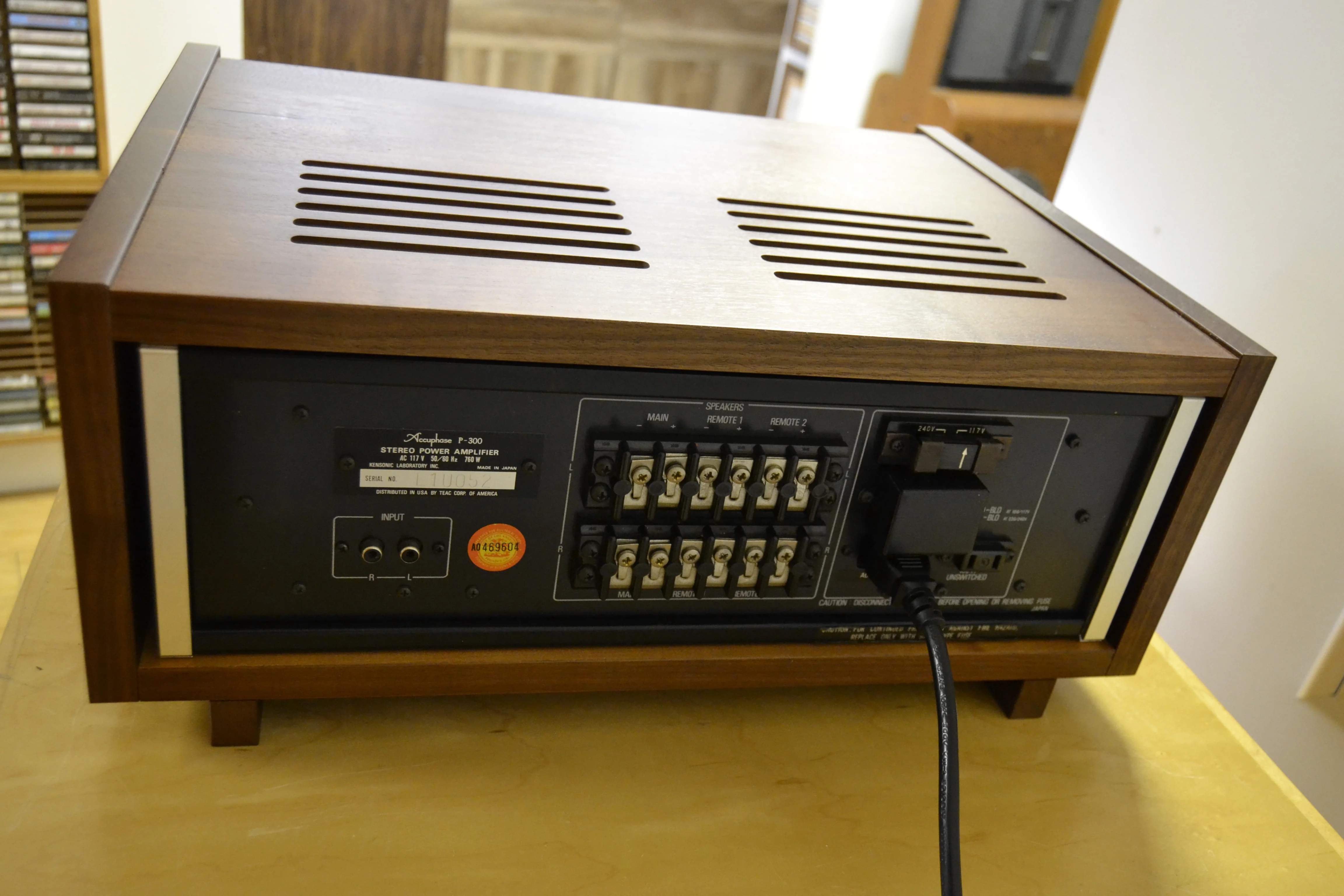 1975 Accuphase C200 Preamplifier - P300 Power Amplifier - T100 Tuner - New Hardwood Cases - Image 36