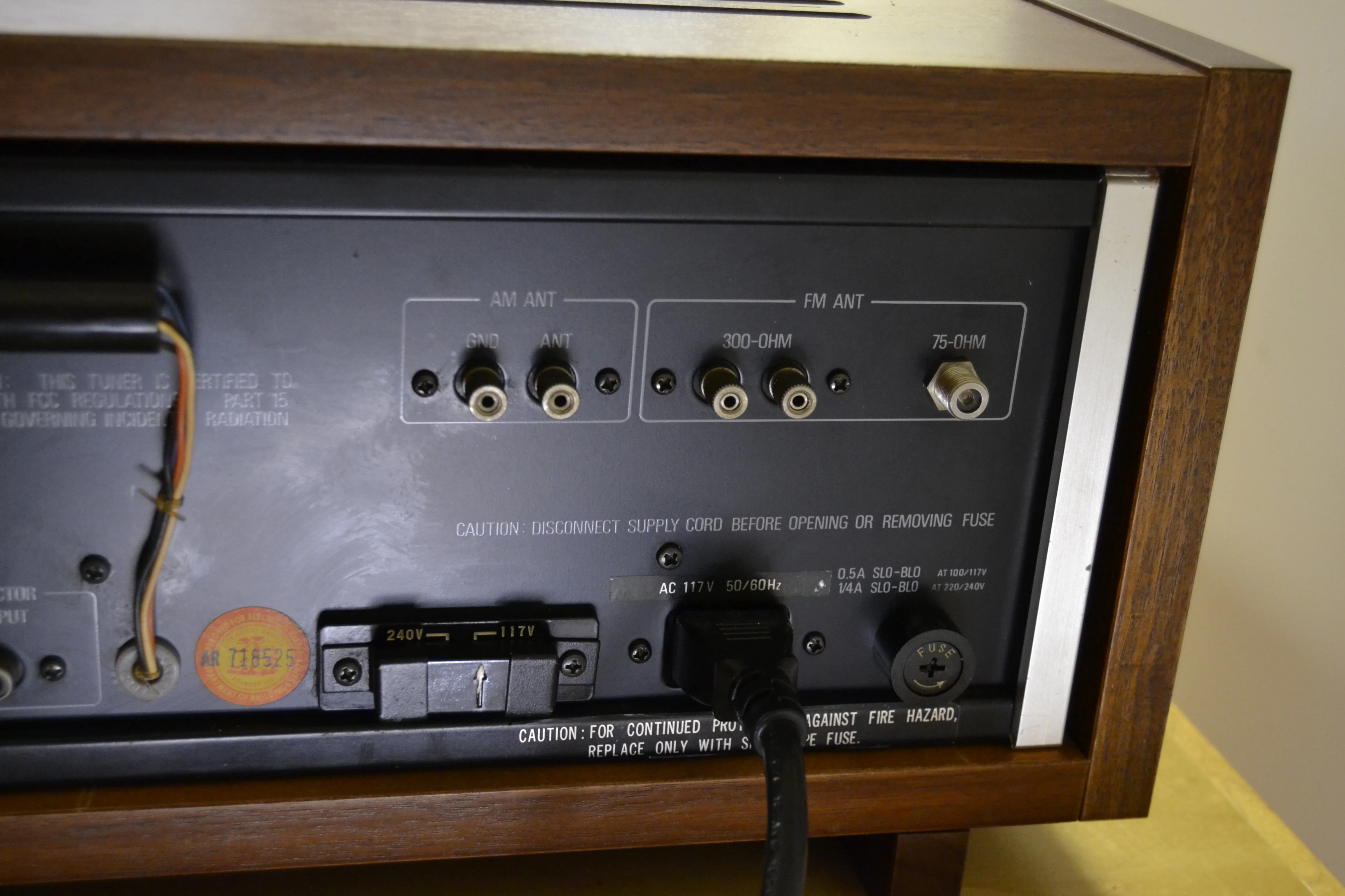 1975 Accuphase C200 Preamplifier - P300 Power Amplifier - T100 Tuner - New Hardwood Cases - Image 47