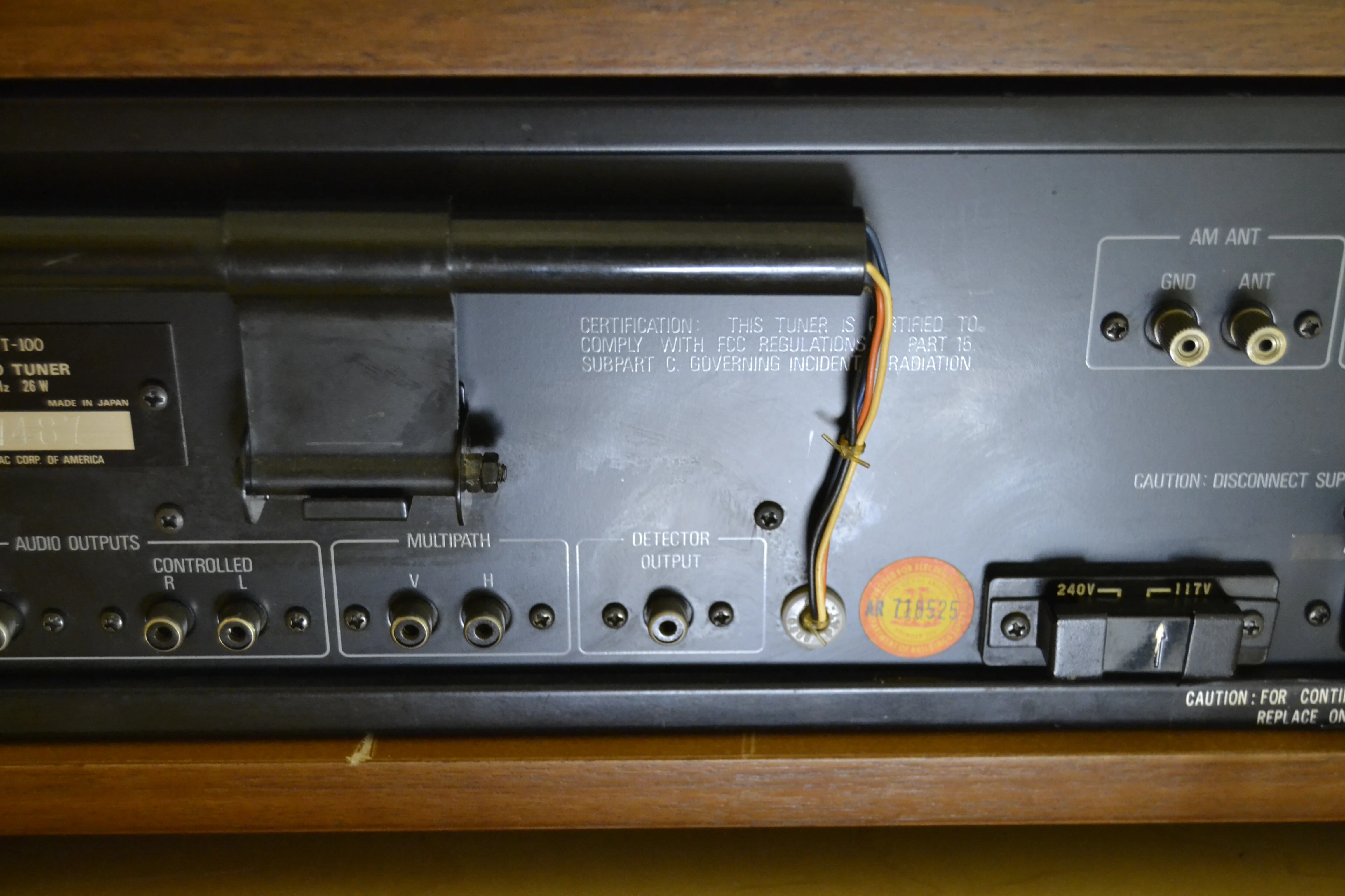 1975 Accuphase C200 Preamplifier - P300 Power Amplifier - T100 Tuner - New Hardwood Cases - Image 48