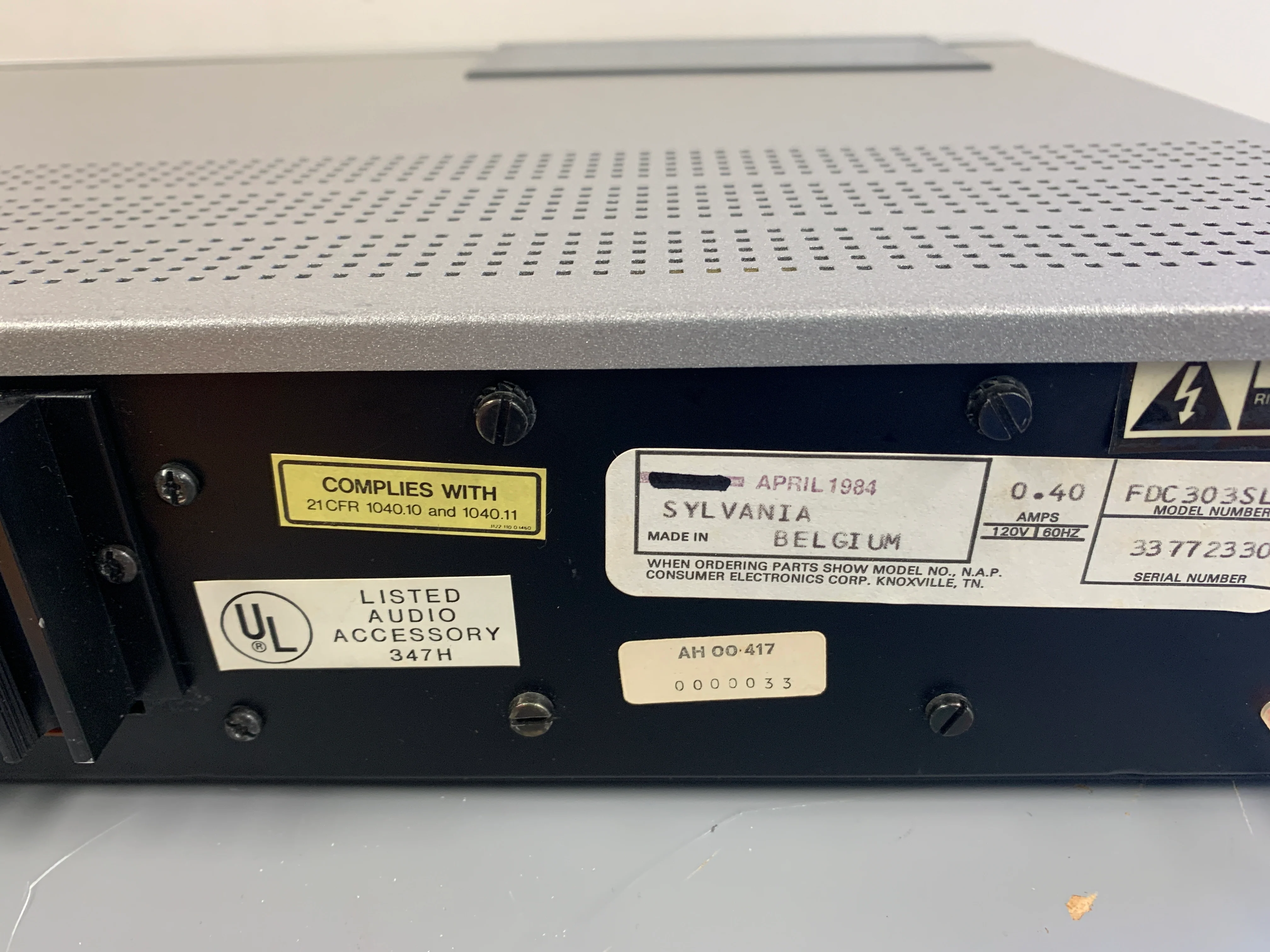 1984 Sylvania FDC303 Single CD Player ( Philips CD303 / Magnavox FD3030 ) - Image 16