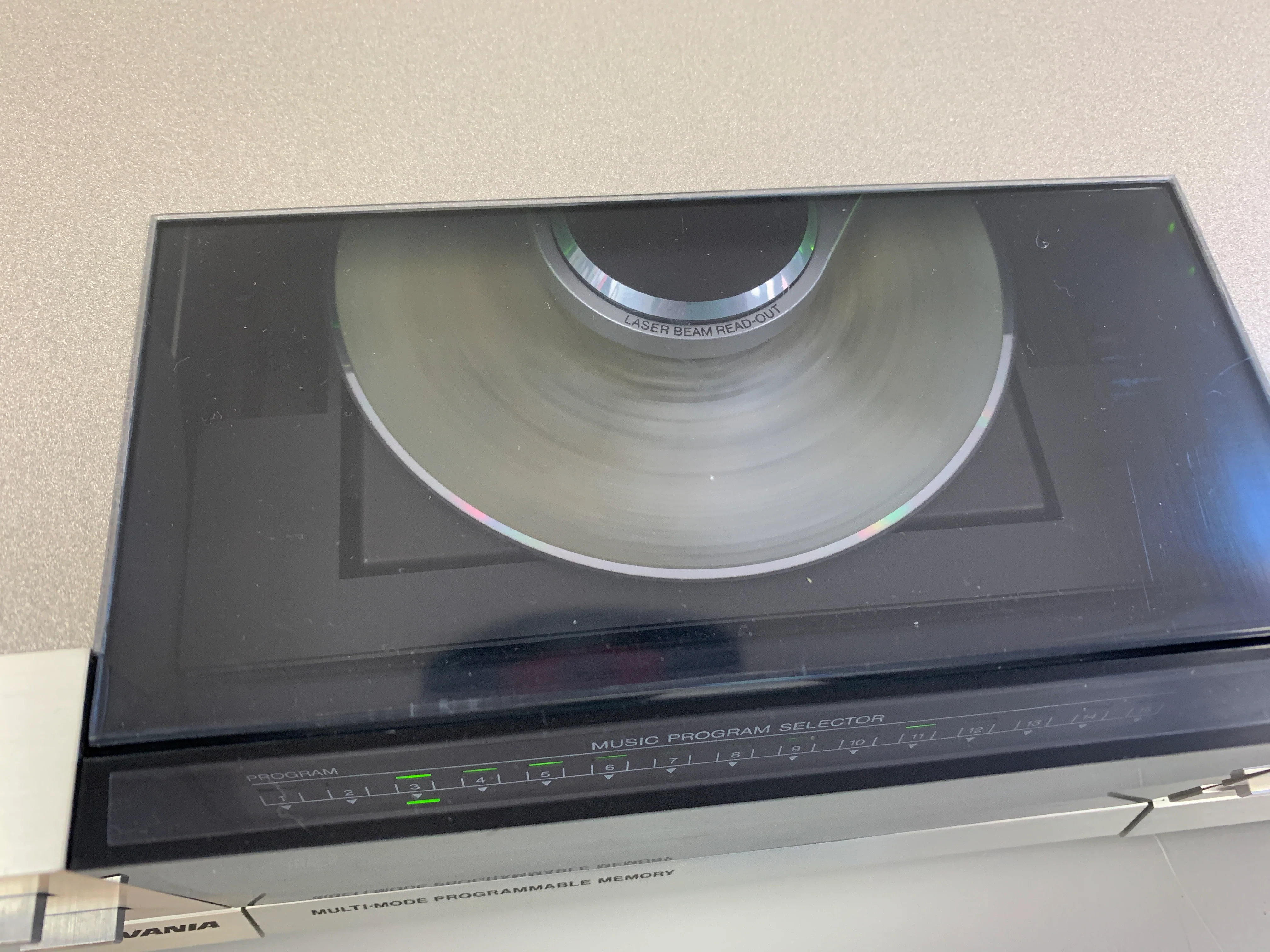 1984 Sylvania FDC303 Single CD Player ( Philips CD303 / Magnavox FD3030 ) - Image 8
