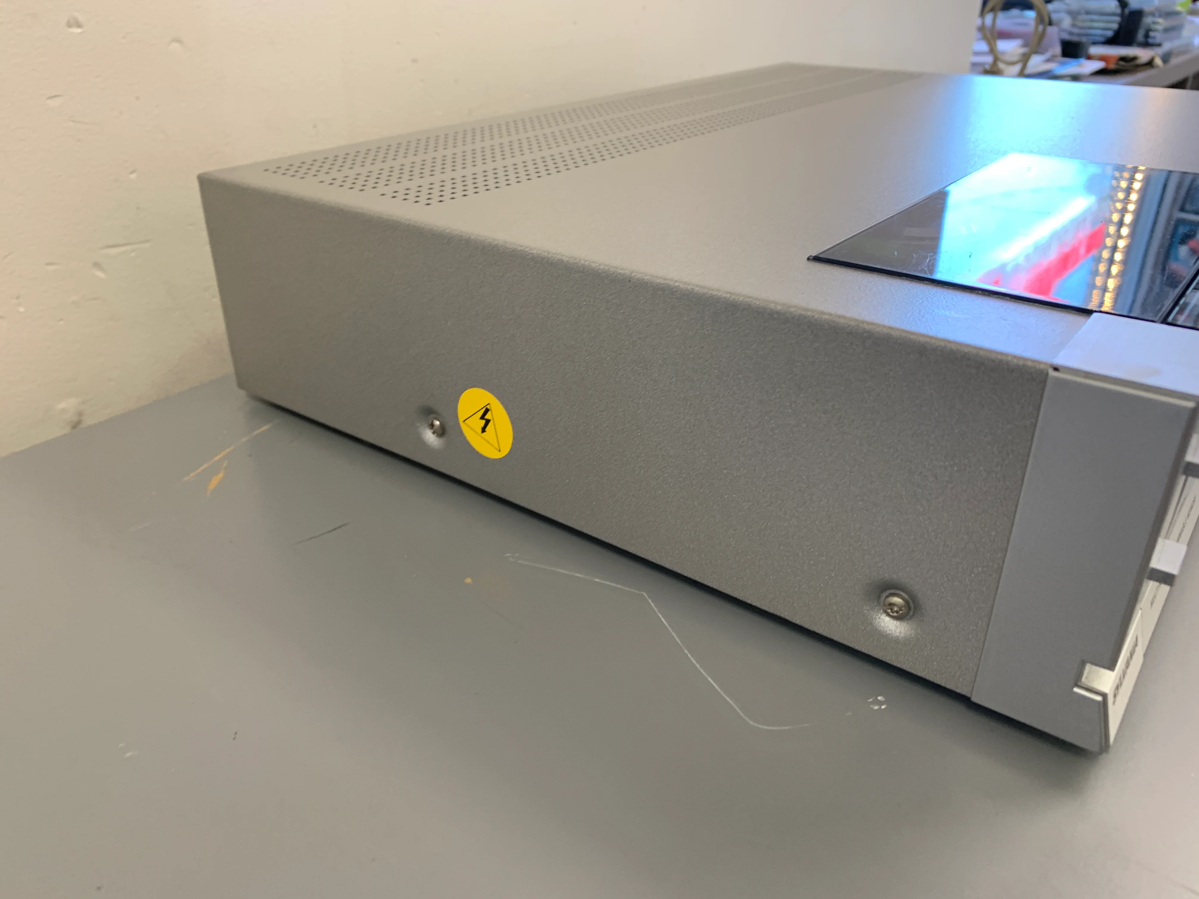 1984 Sylvania FDC303 Single CD Player ( Philips CD303 / Magnavox FD3030 ) - Image 9