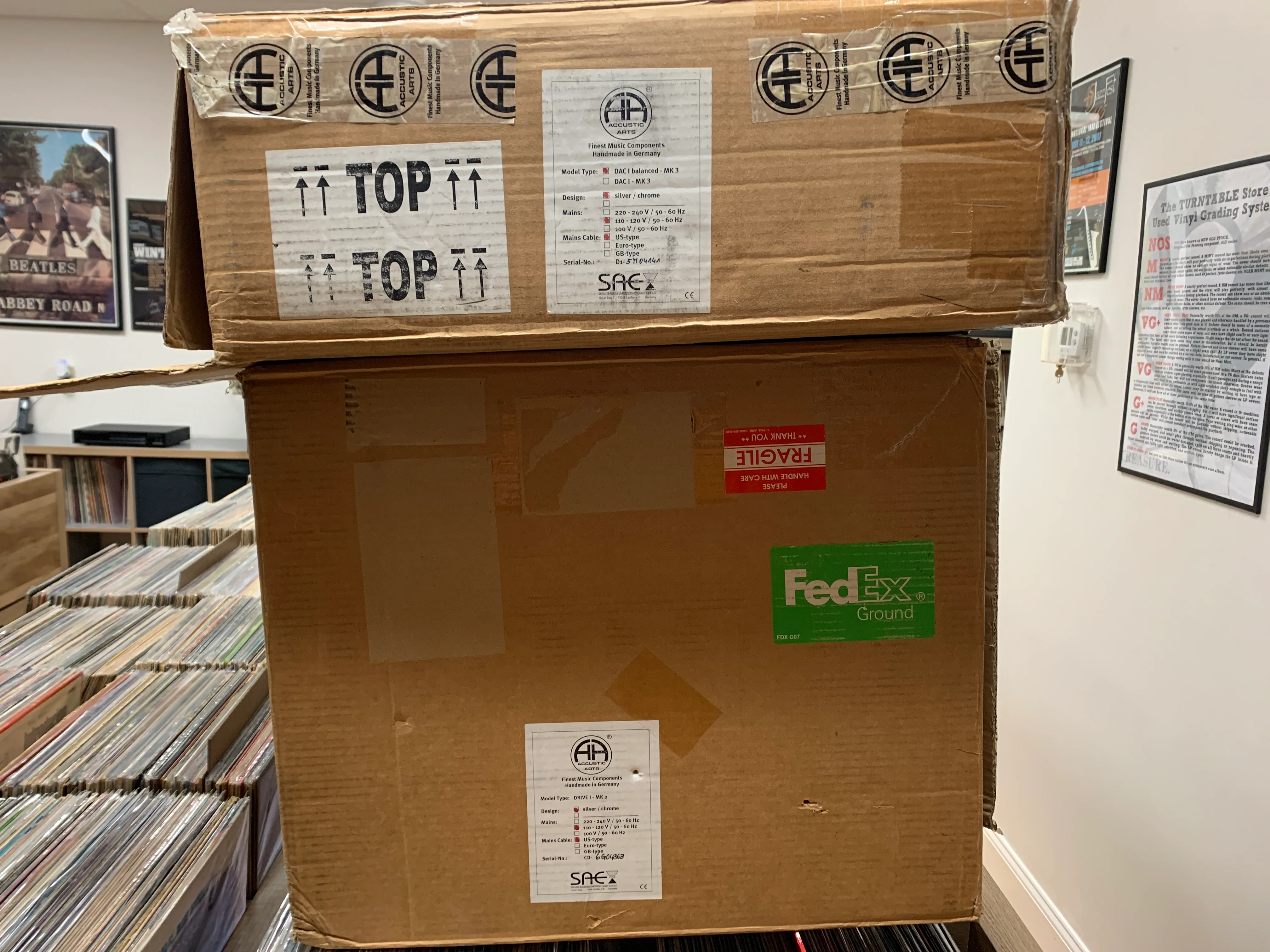 Accustic Arts DRIVE1 and Upgraded DAC1 * Cd Transport and DAC * Remote * Manuals * Boxes - Image 24