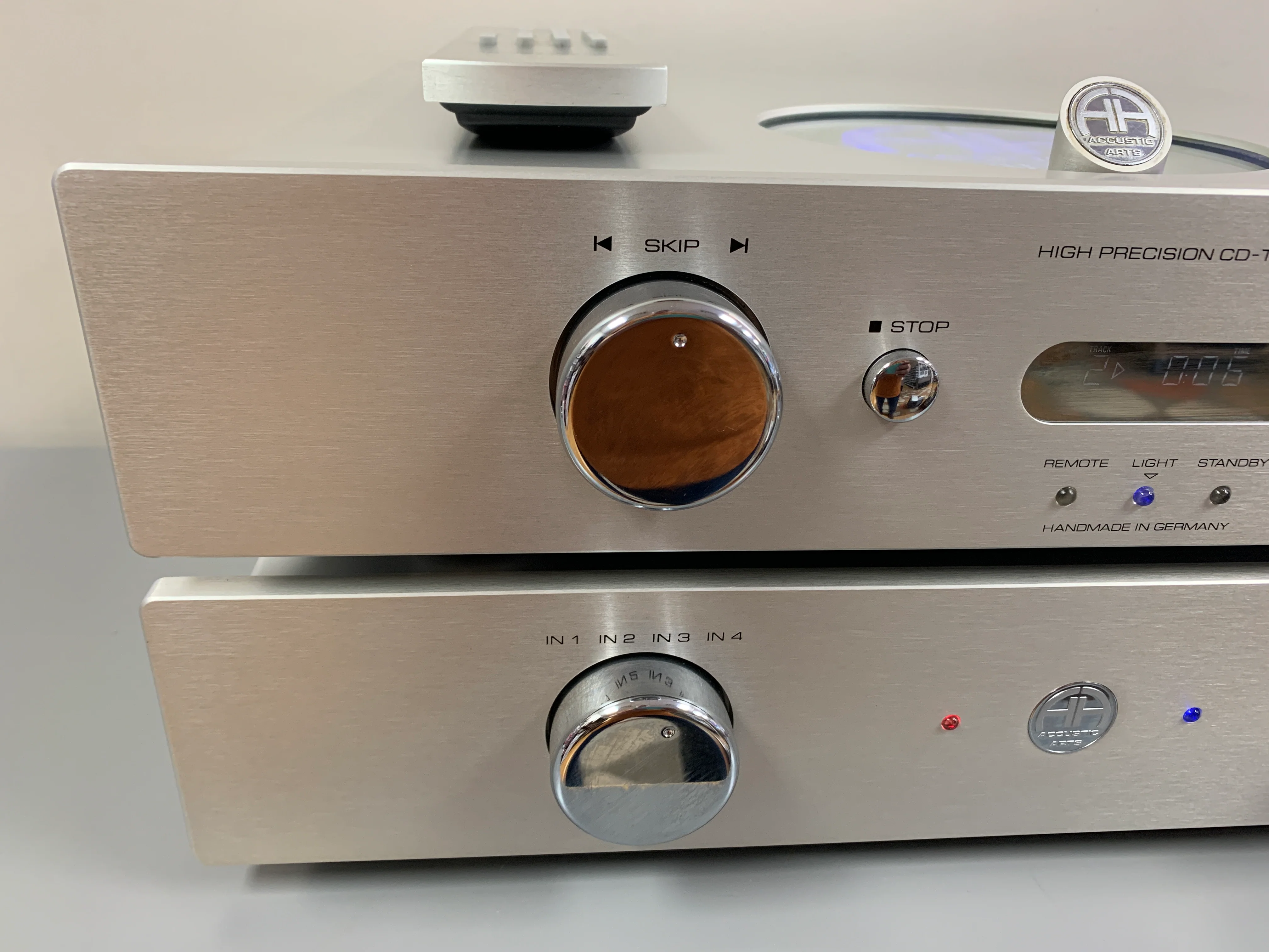 Accustic Arts DRIVE1 and Upgraded DAC1 * Cd Transport and DAC * Remote * Manuals * Boxes - Image 3