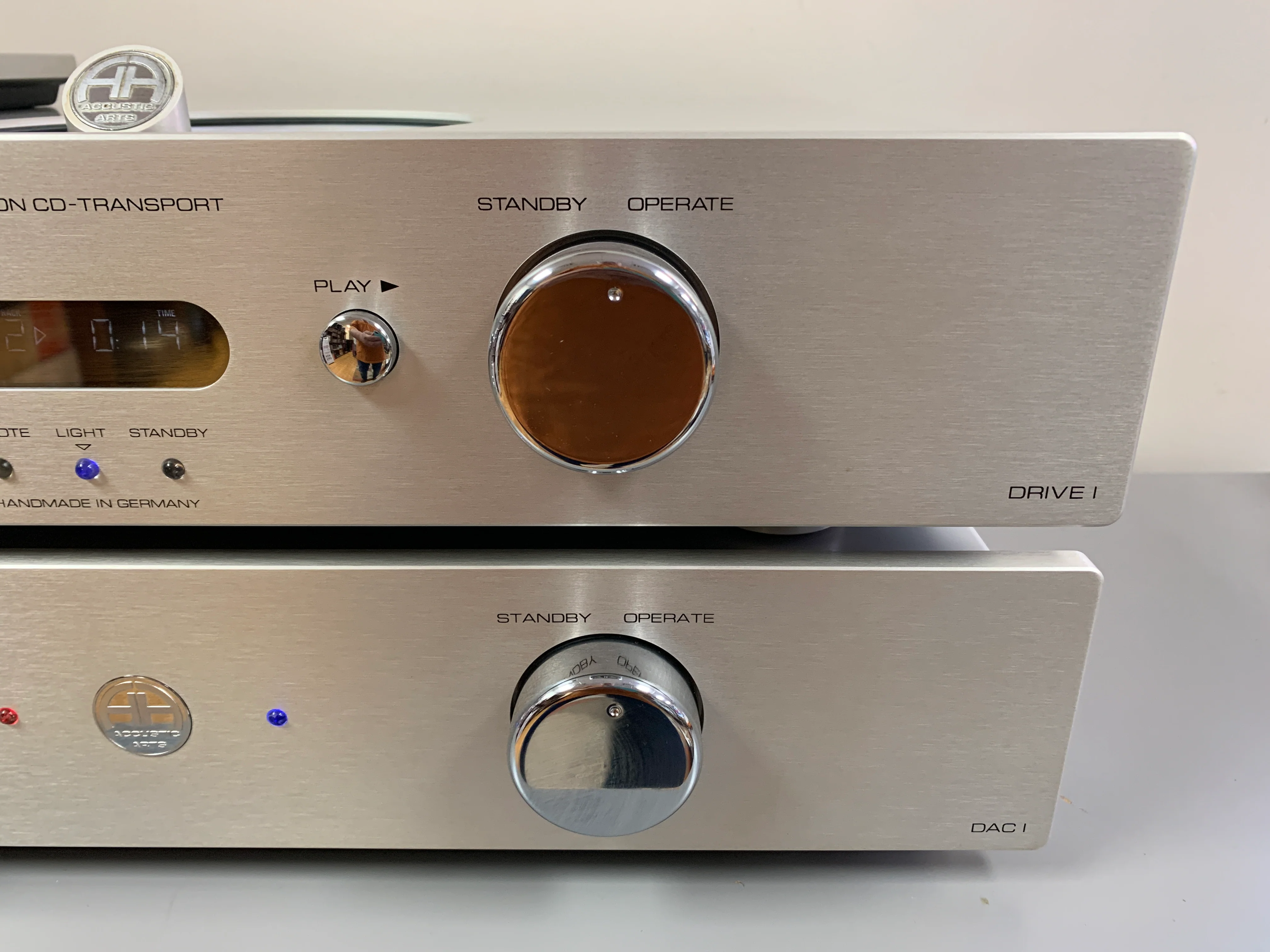 Accustic Arts DRIVE1 and Upgraded DAC1 * Cd Transport and DAC * Remote * Manuals * Boxes - Image 5