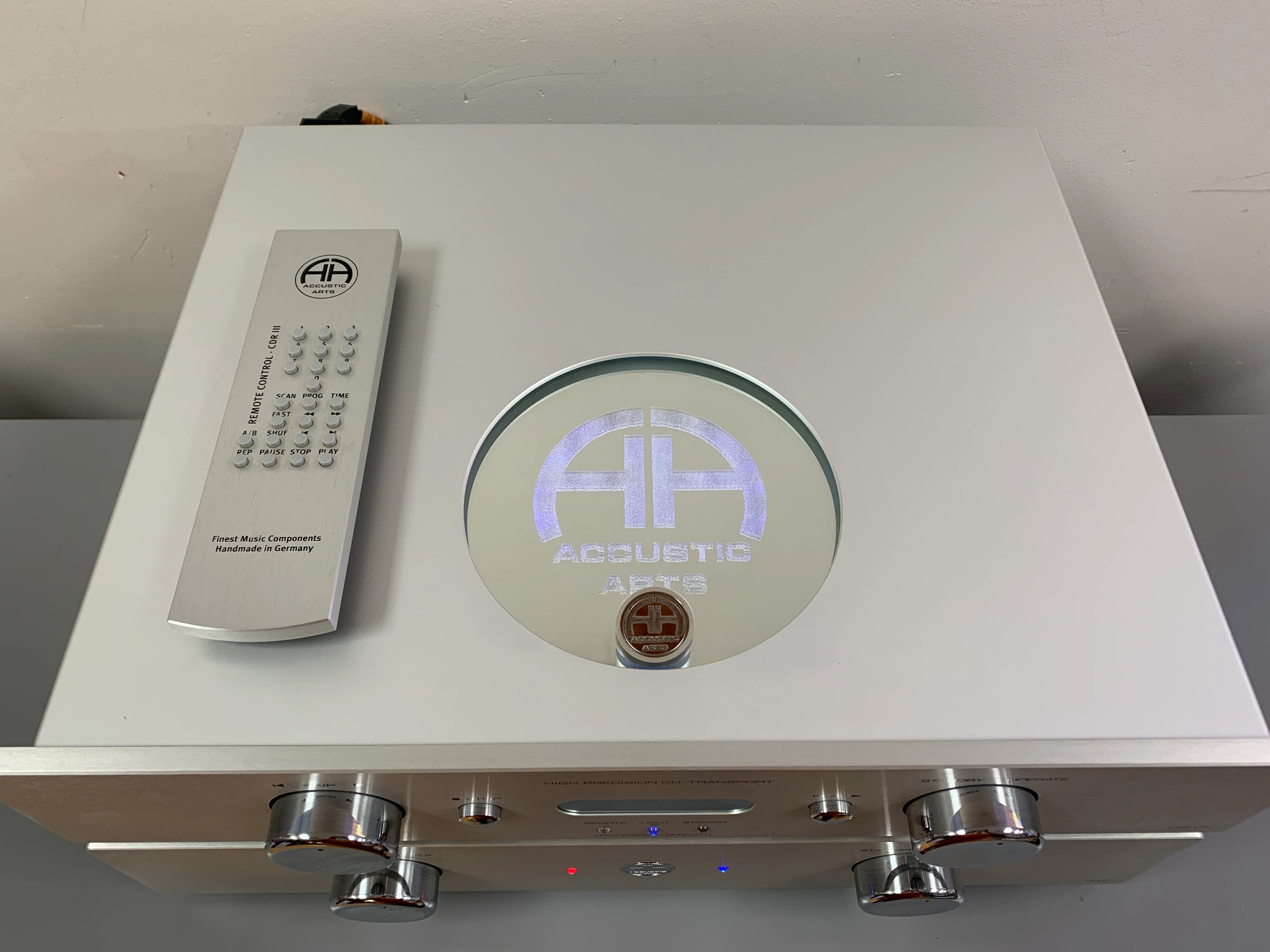 Accustic Arts DRIVE1 and Upgraded DAC1 * Cd Transport and DAC * Remote * Manuals * Boxes - Image 6