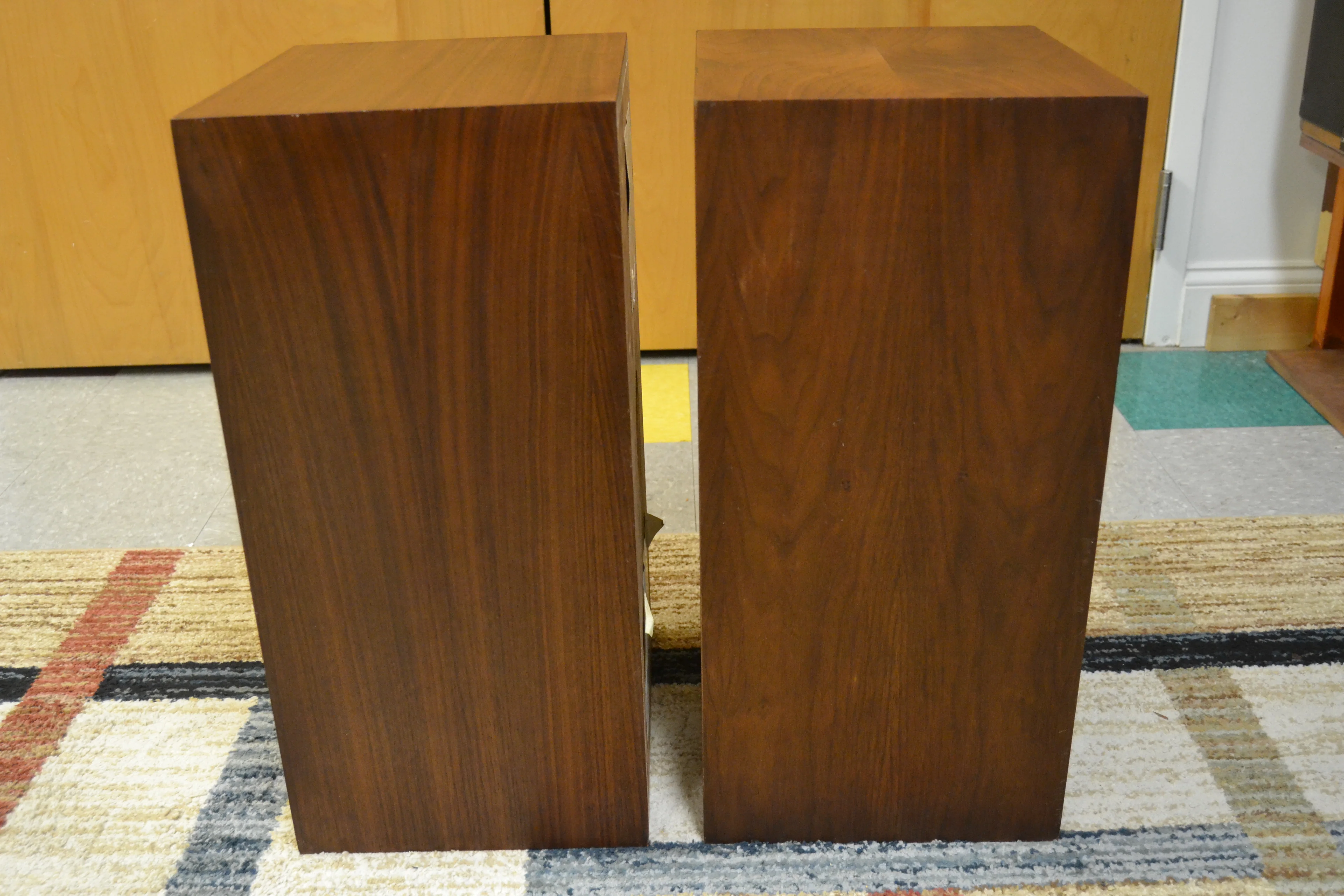 Acoustic Research AR2ax Floor Standing Speakers - Image 8