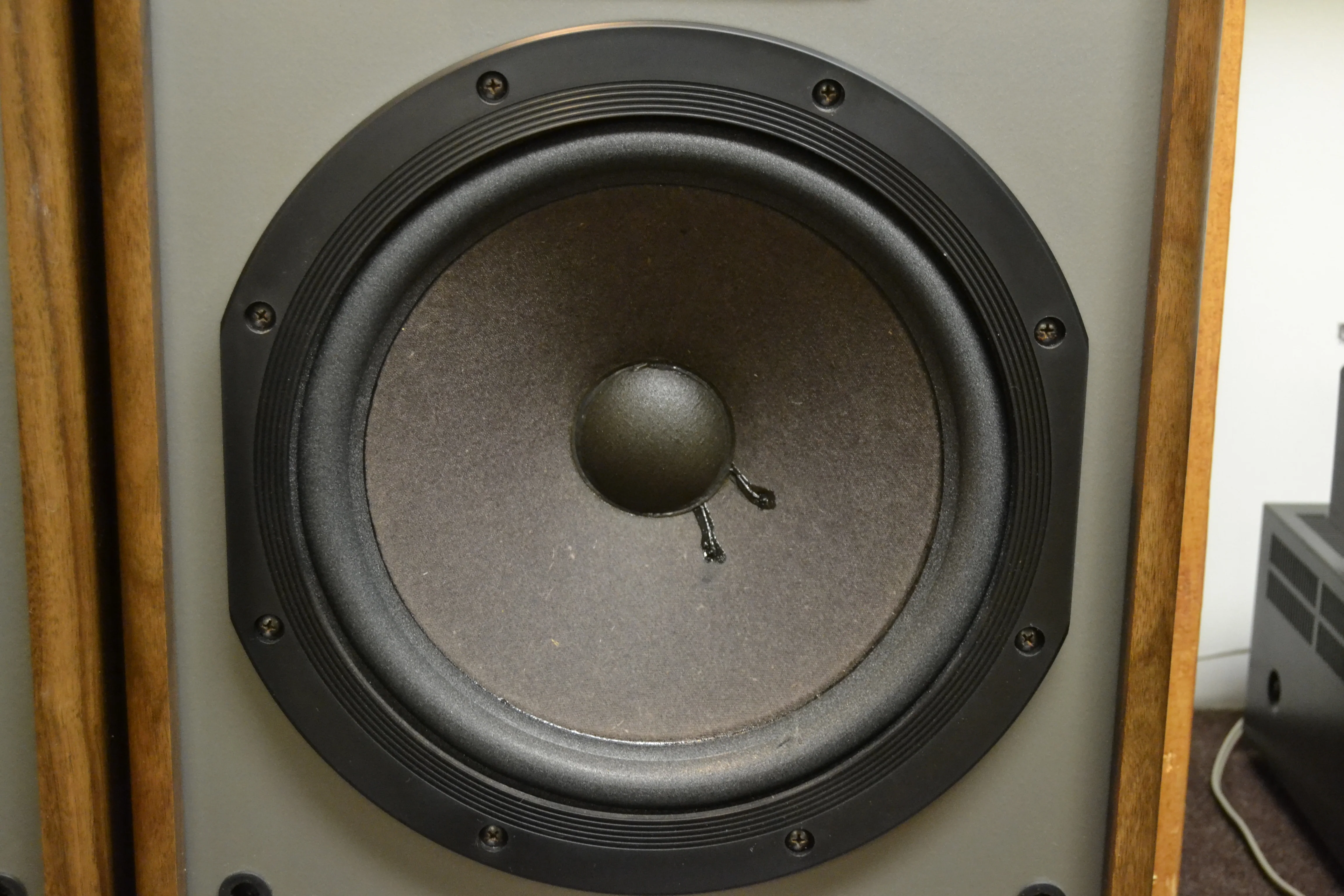 Acoustic Research AR58b Floor Standing Speakers * 3Way - Image 7