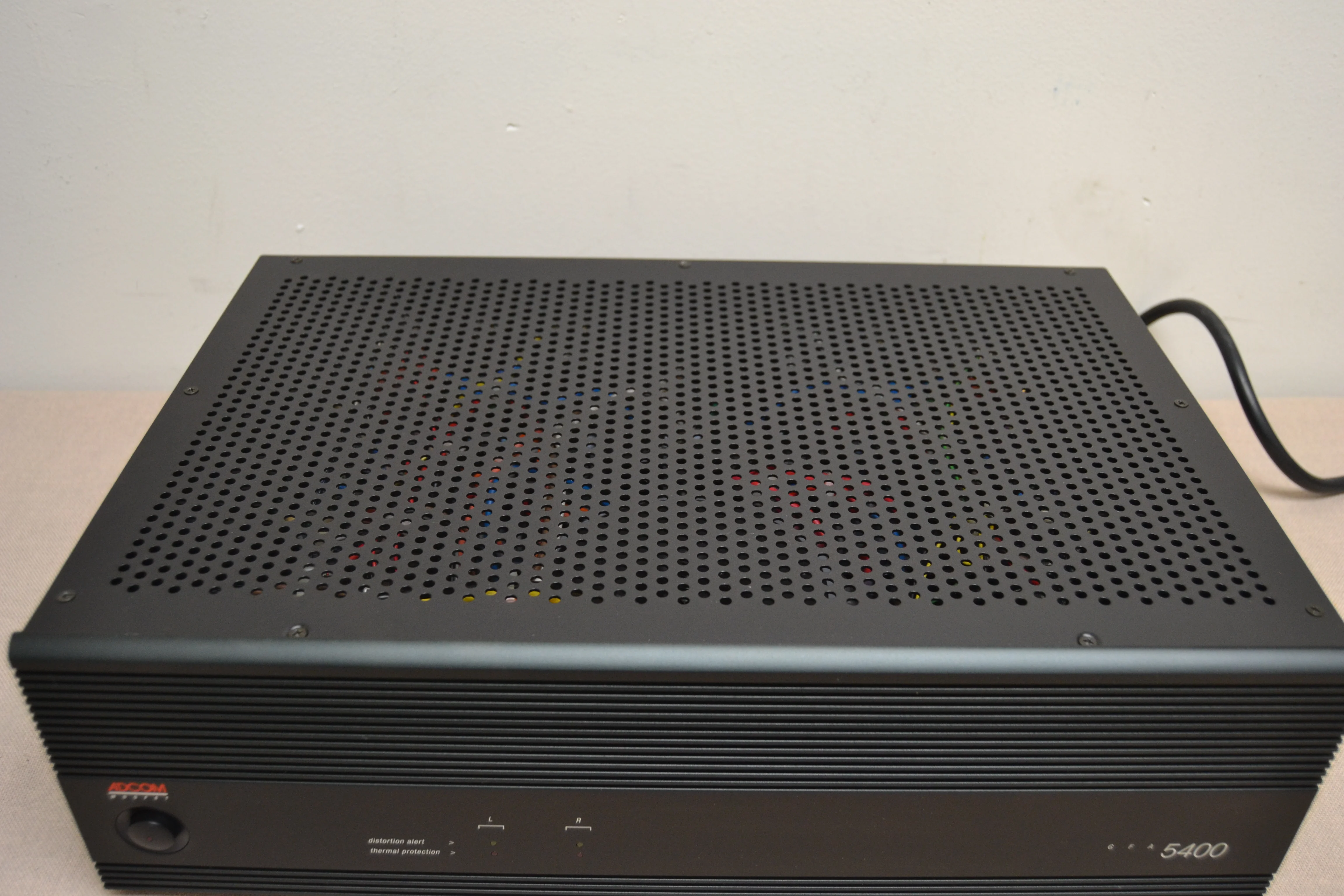 Adcom GFA-5400 Stereo Power Amplifier * 125W RMS - Image 4