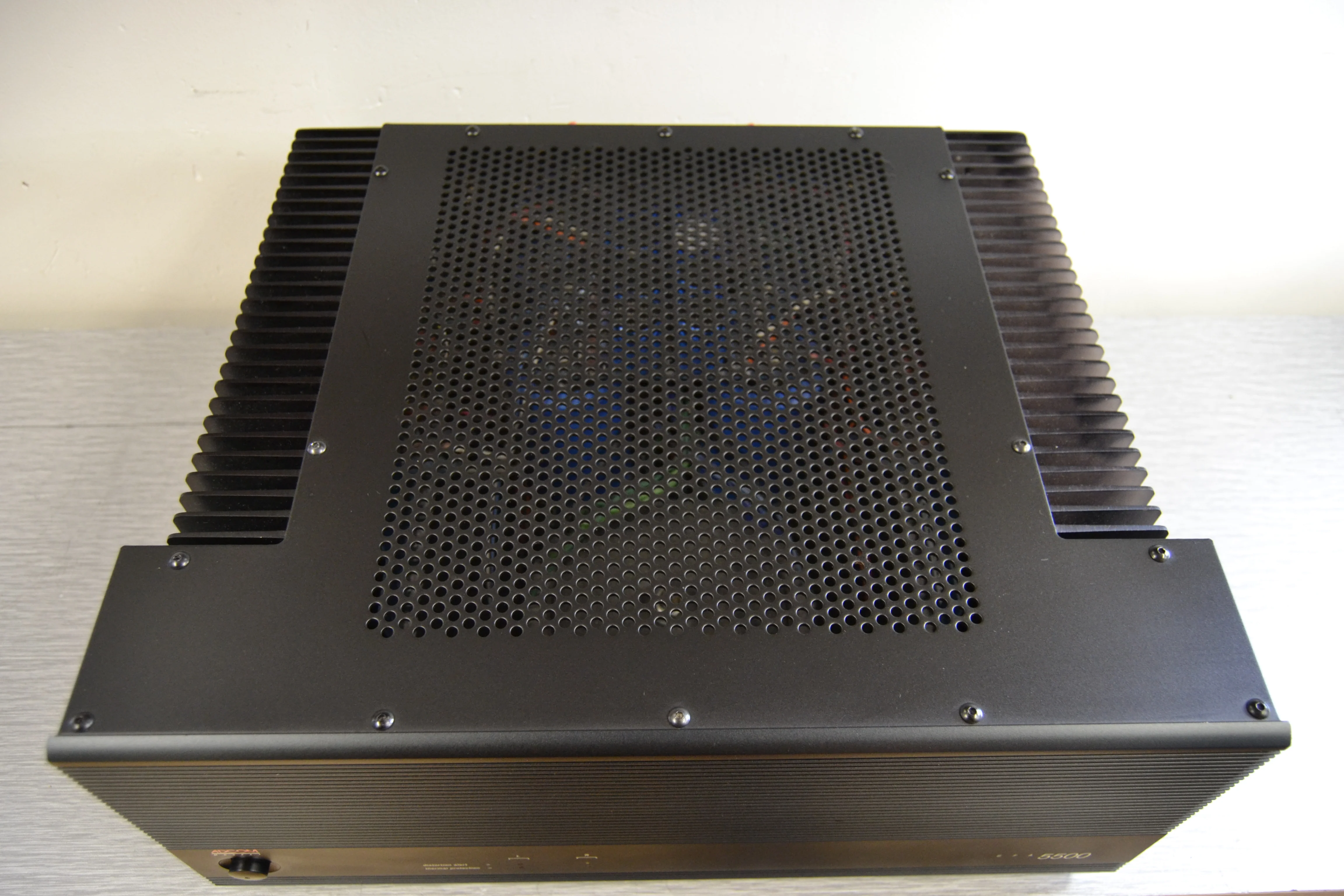 Adcom GFA 5500 Stereo Power Amplifier - Image 7