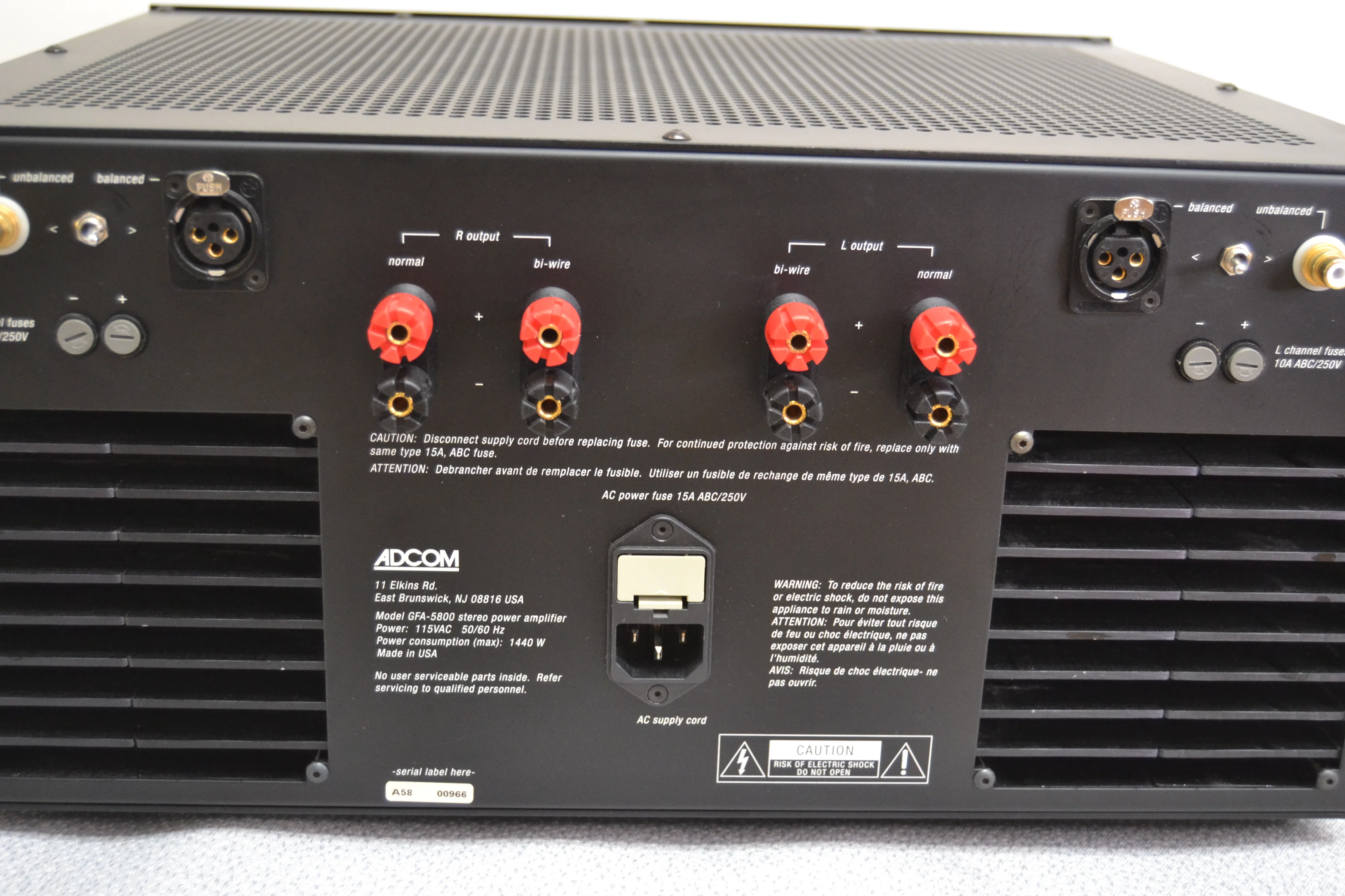 Adcom GFA-5800 Power Amplifier (1995) * 250W RMS - Image 10