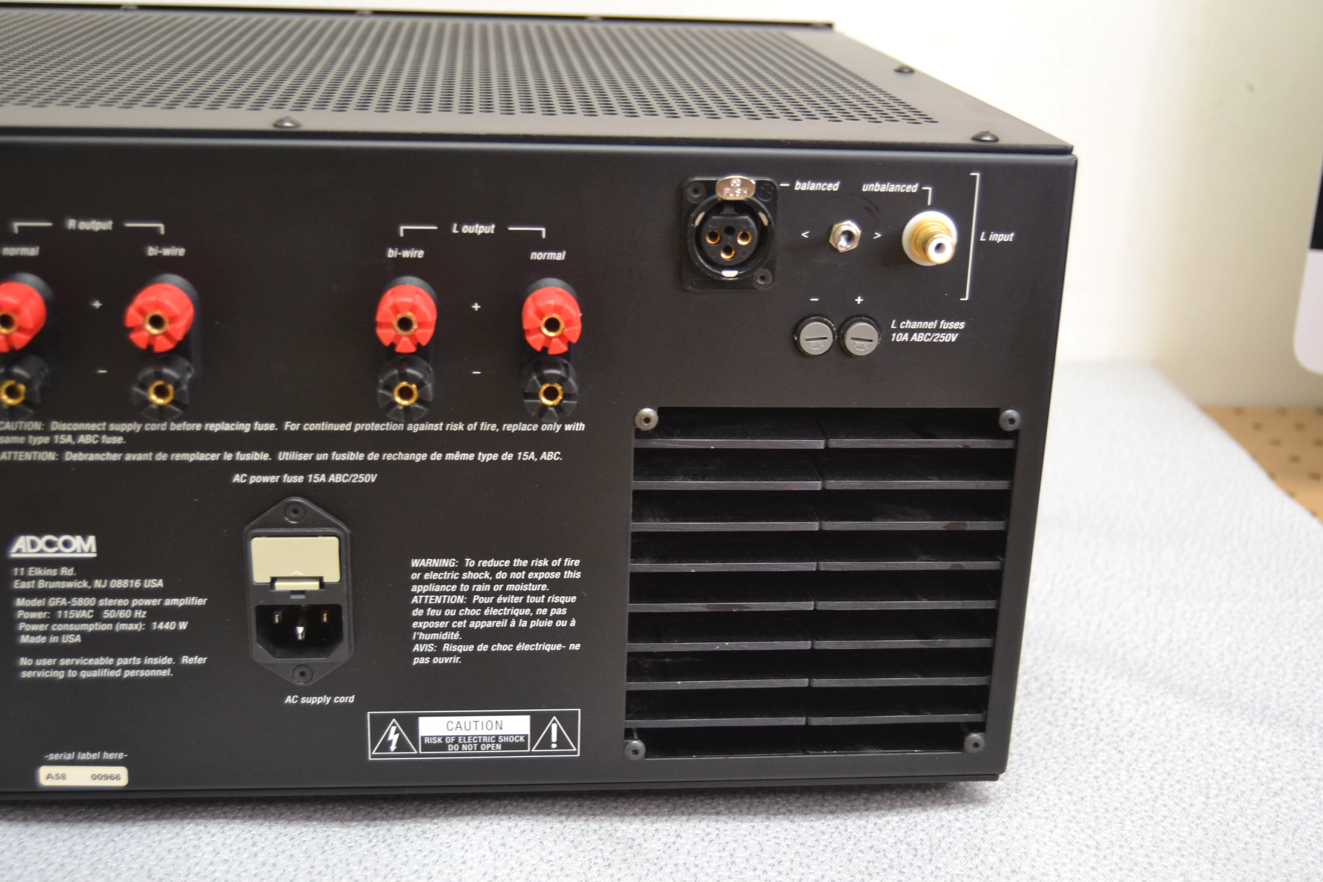 Adcom GFA-5800 Power Amplifier (1995) * 250W RMS - Image 11