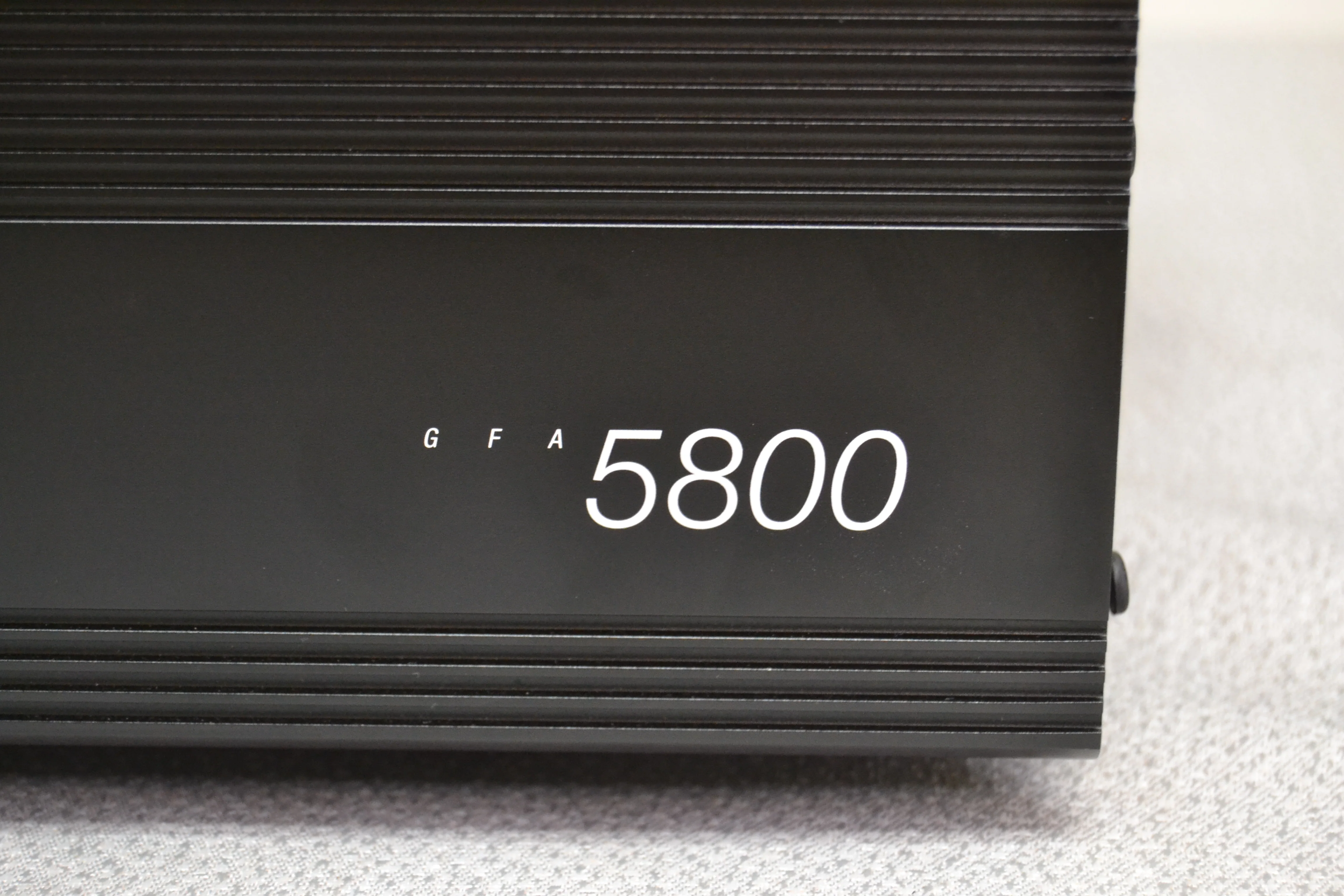 Adcom GFA-5800 Power Amplifier (1995) * 250W RMS - Image 4