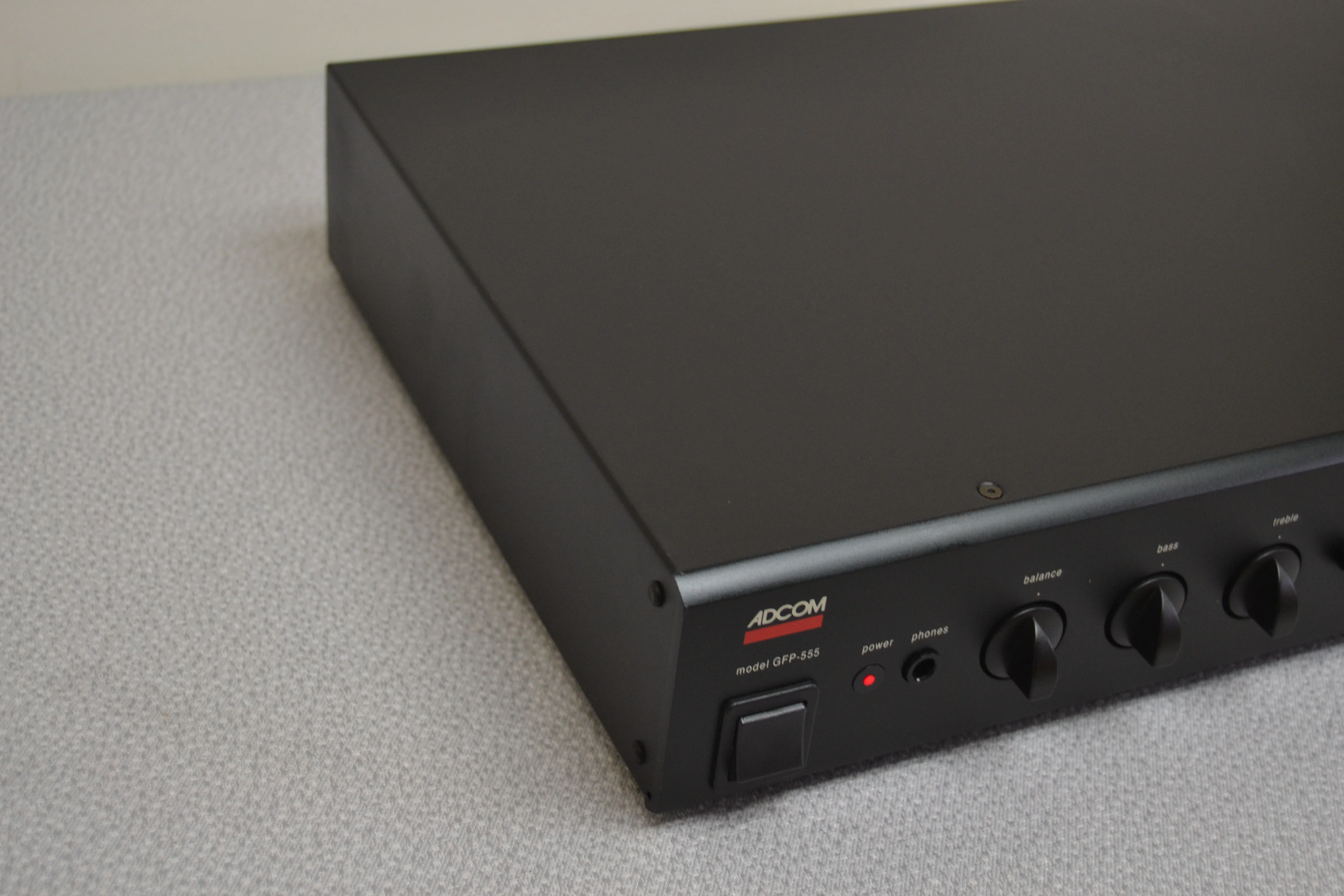 Adcom GFP-555  Stereo Pre-Amplifier (1986-90) - Image 8