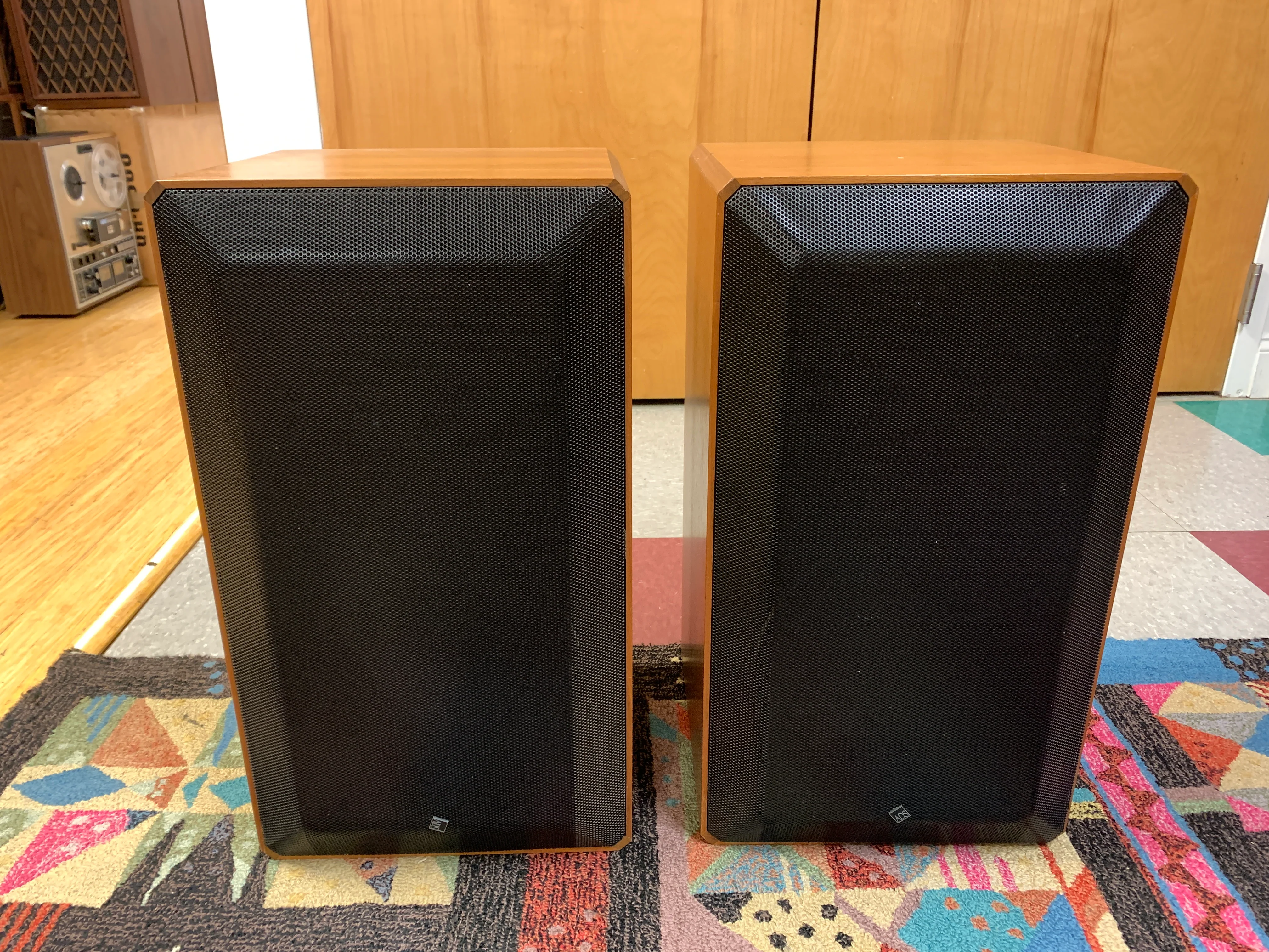 ADS L880/2 Floor Standing Speakers
