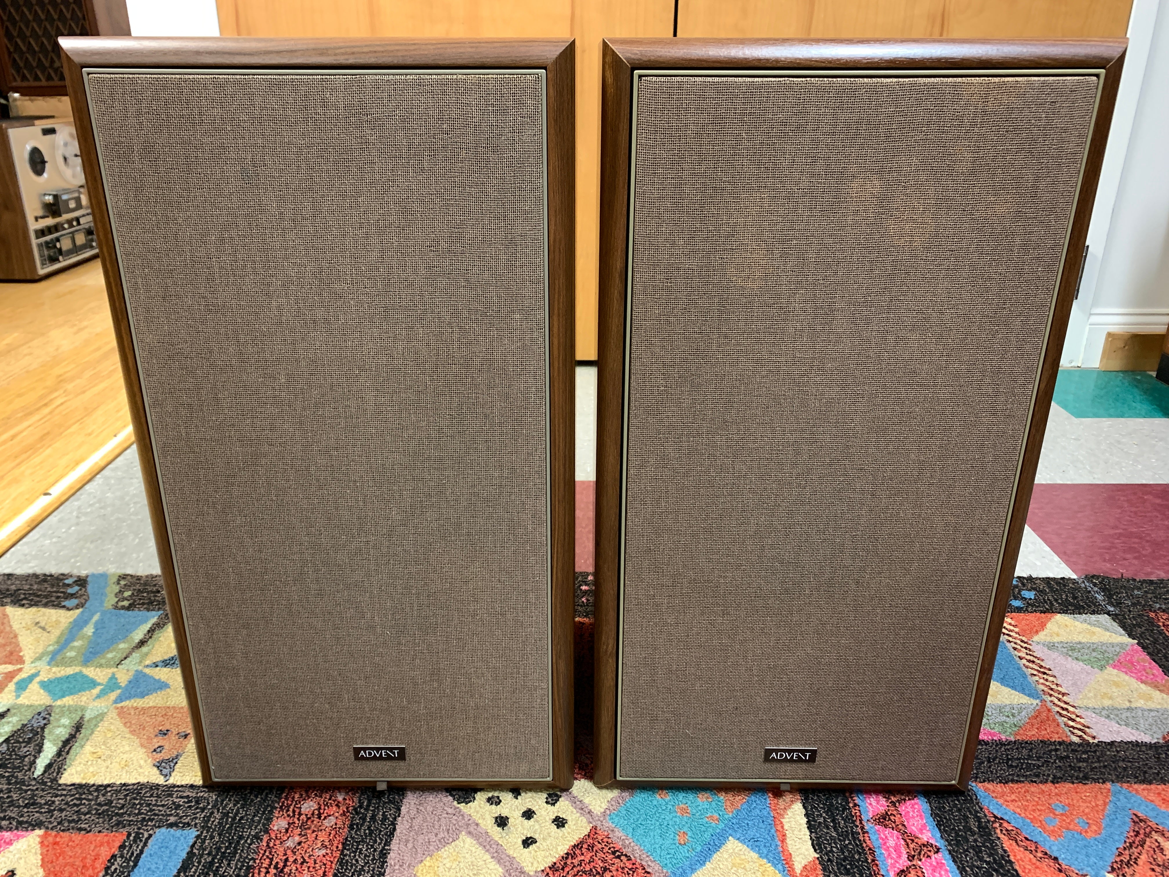 Advent 5002 Floor Standing Speakers