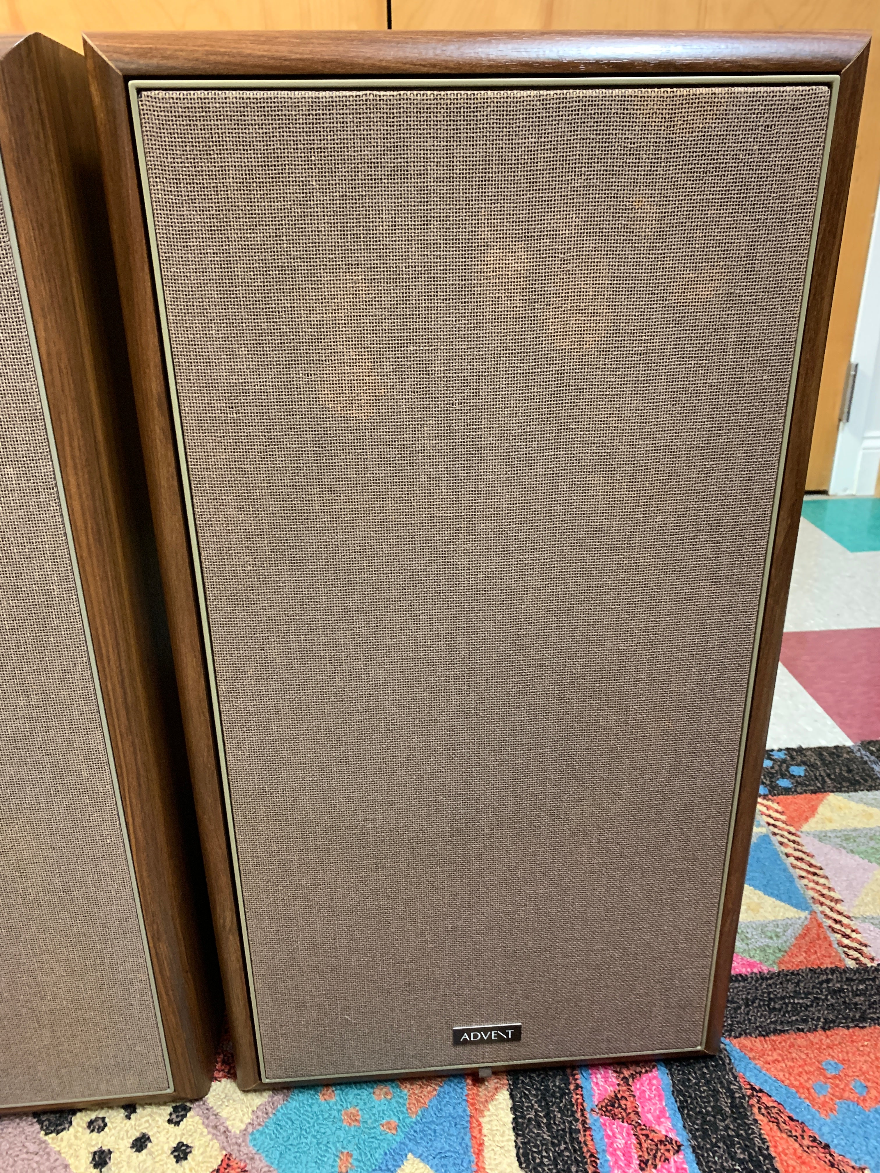 Advent 5002 Floor Standing Speakers - Image 3
