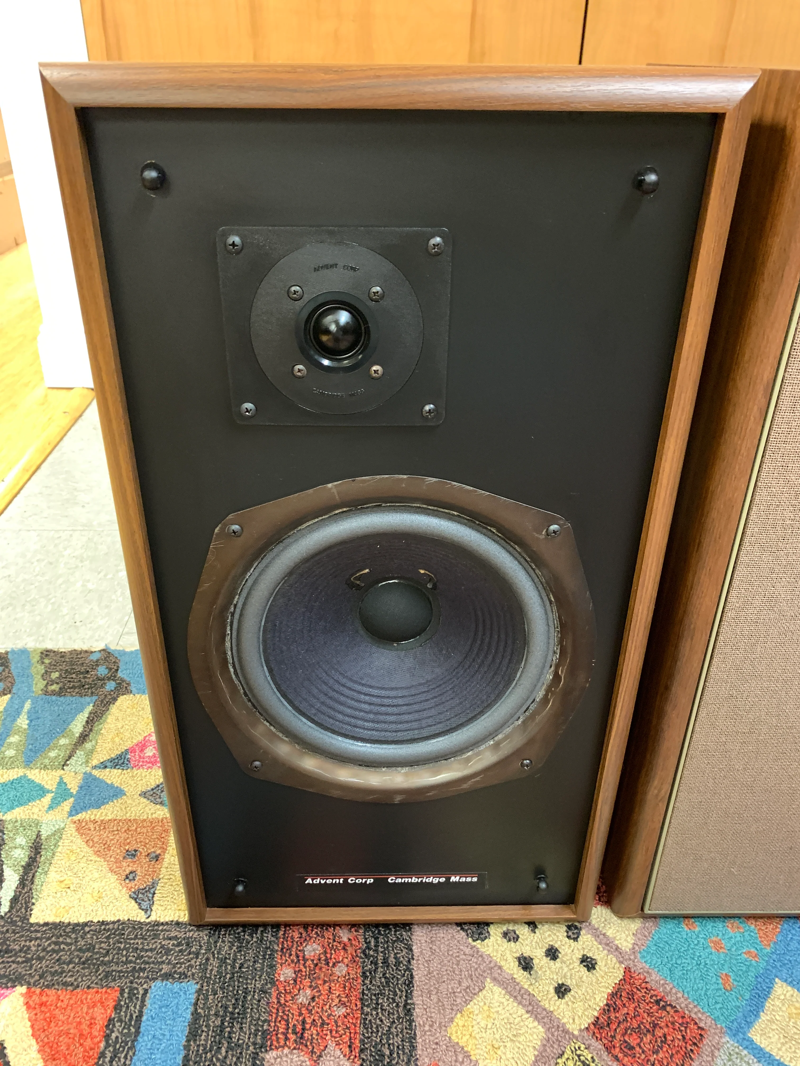 Advent 5002 Floor Standing Speakers - Image 4