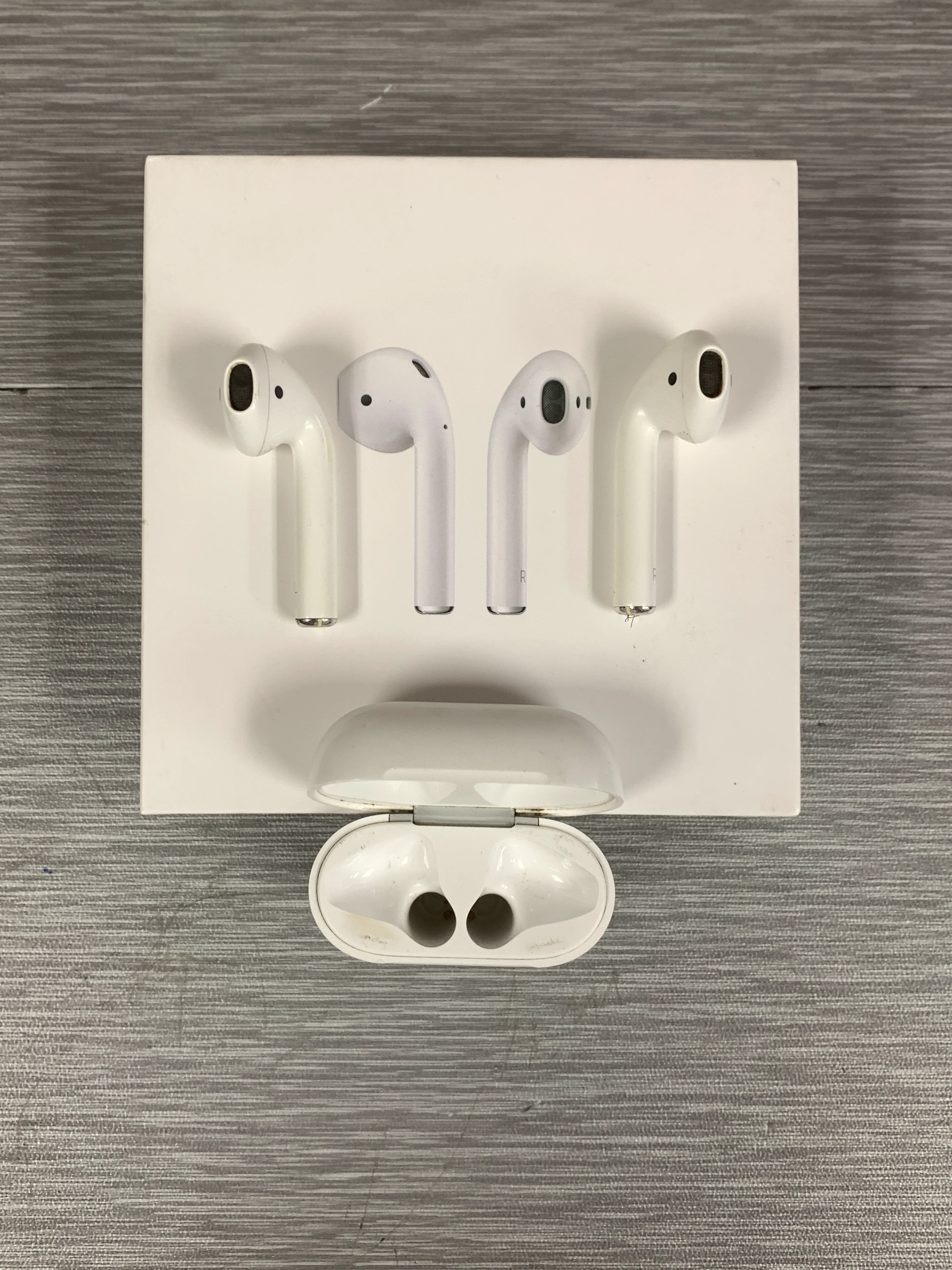 Apple AirPods 1 w/ All Accessories - Image 2