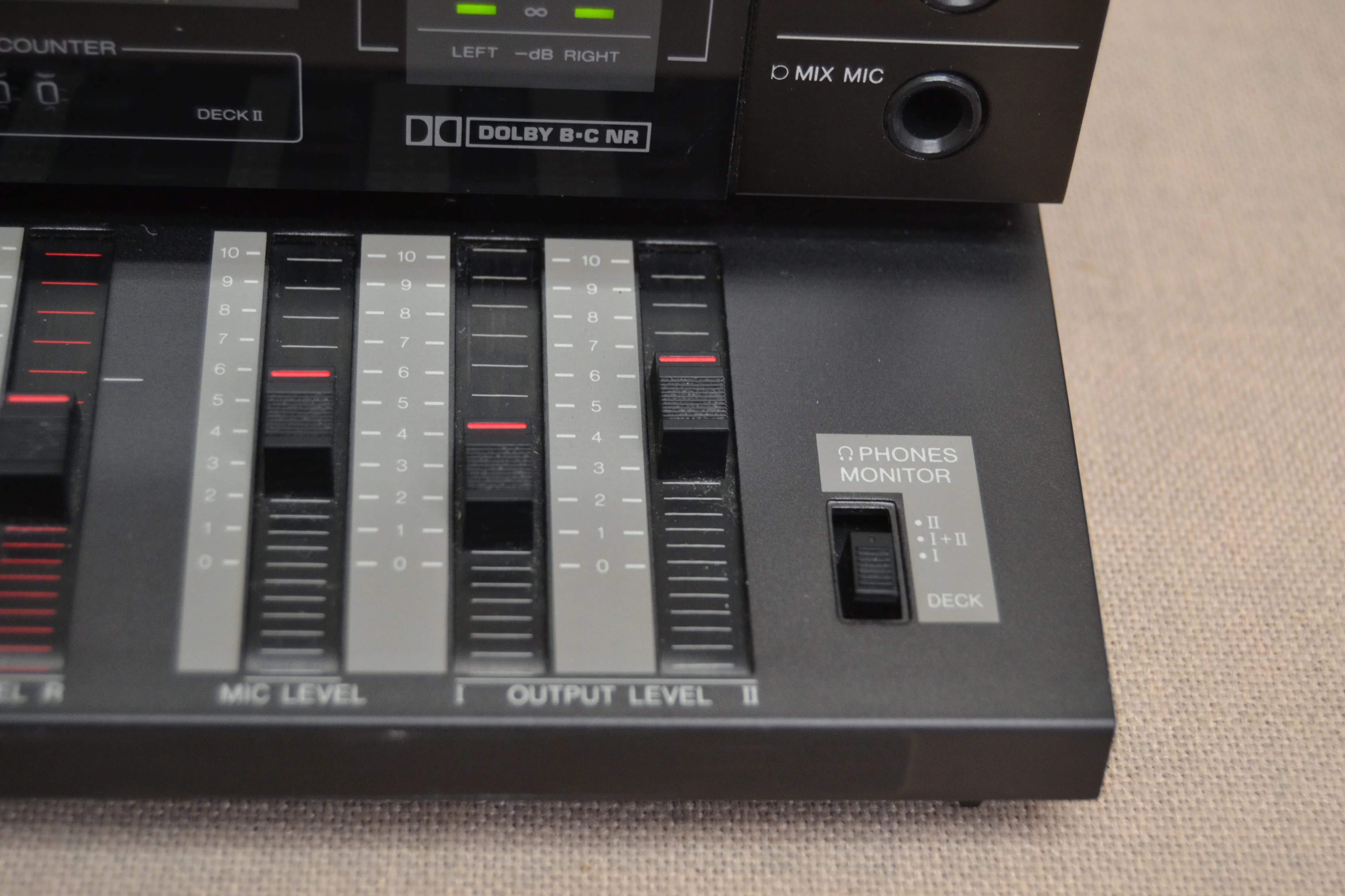 Aiwa AD-WX220 Stereo Double Cassette Deck (1983-86) * Fully Serviced * New Belts - Image 12