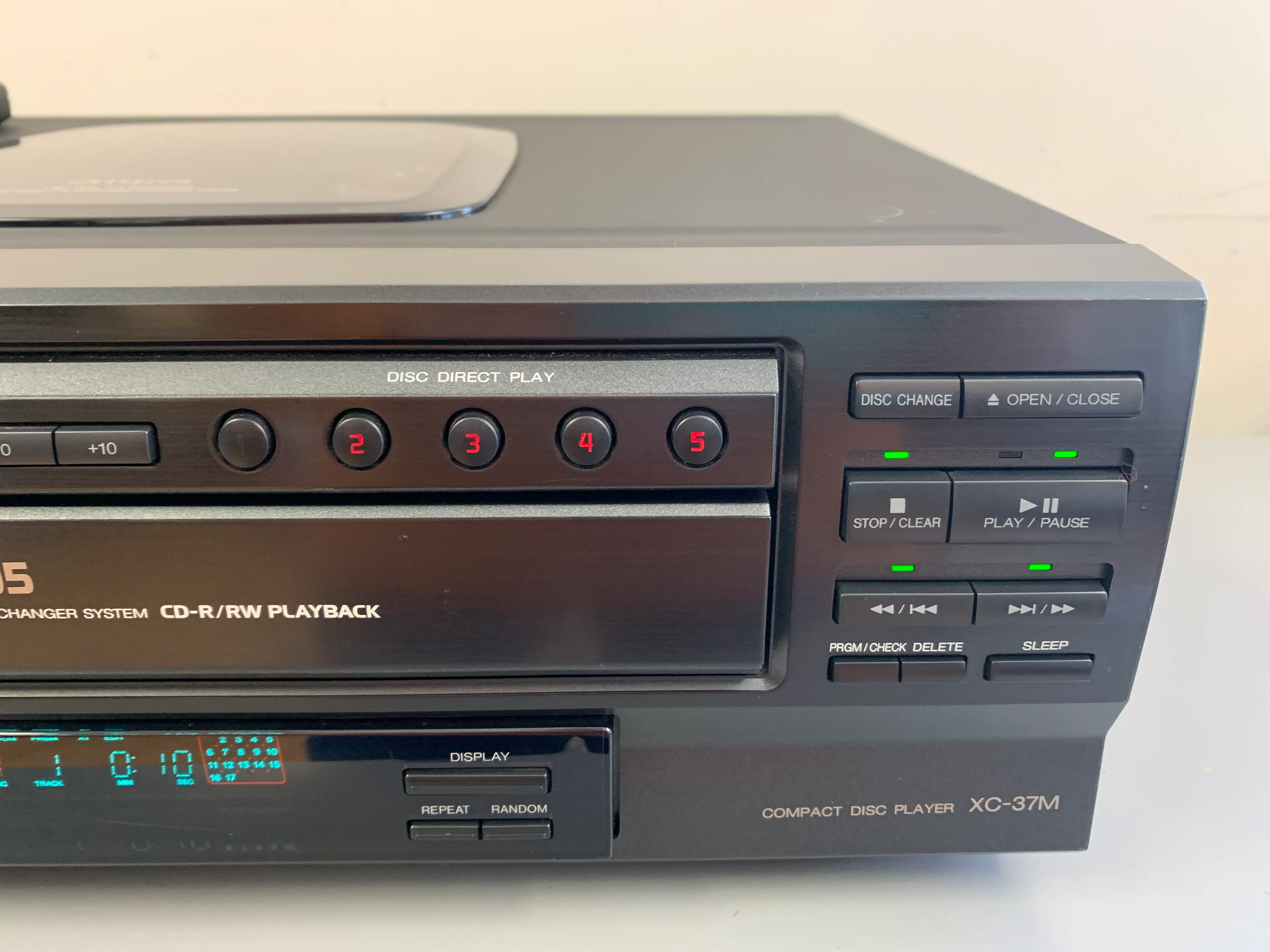 Aiwa XC-37MU CD Carousel 5 Discs * Remote - Image 4
