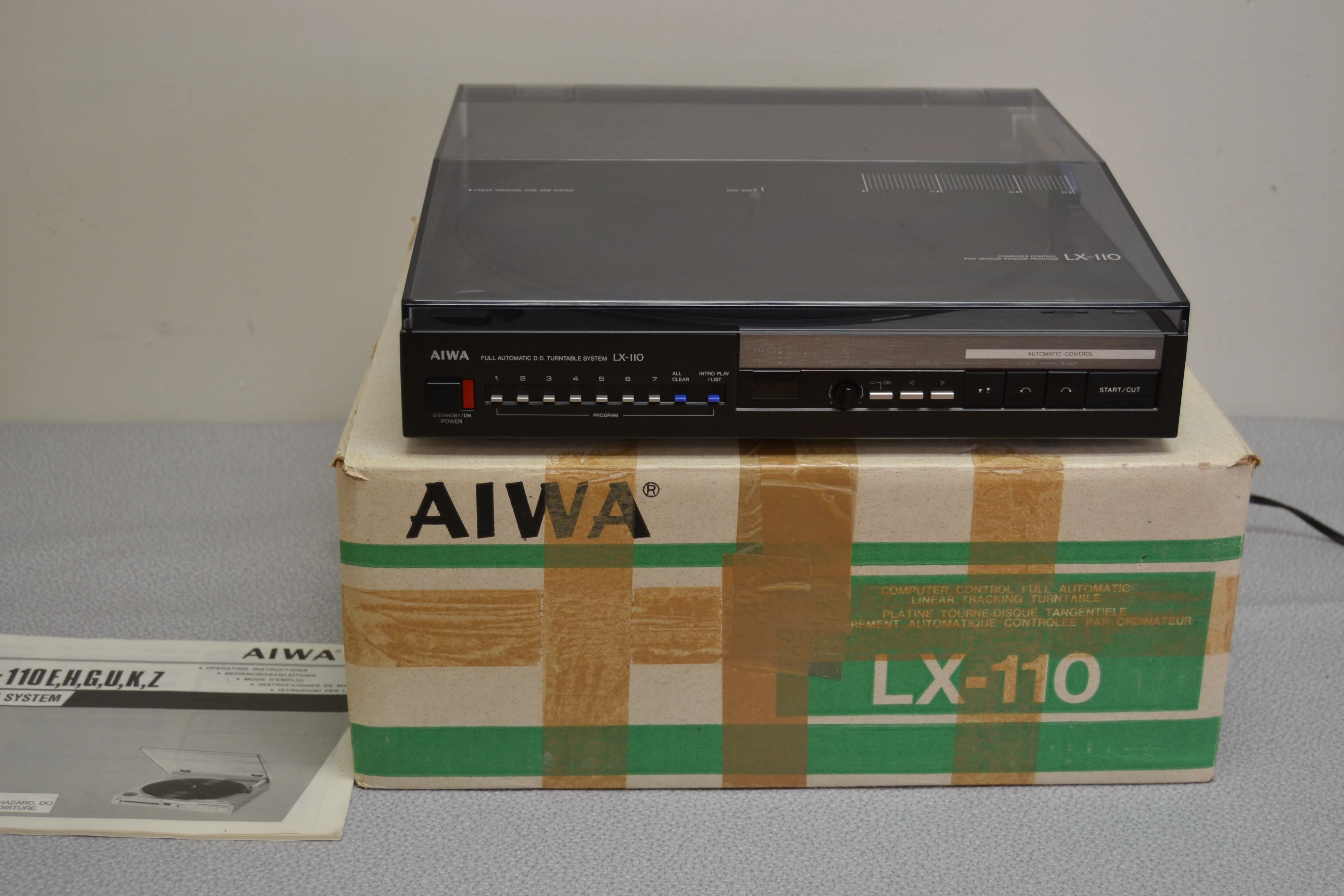 Aiwa LX-110 Linear Tracking Turntable with Track Selector * No Strobe Light * Box * Manual