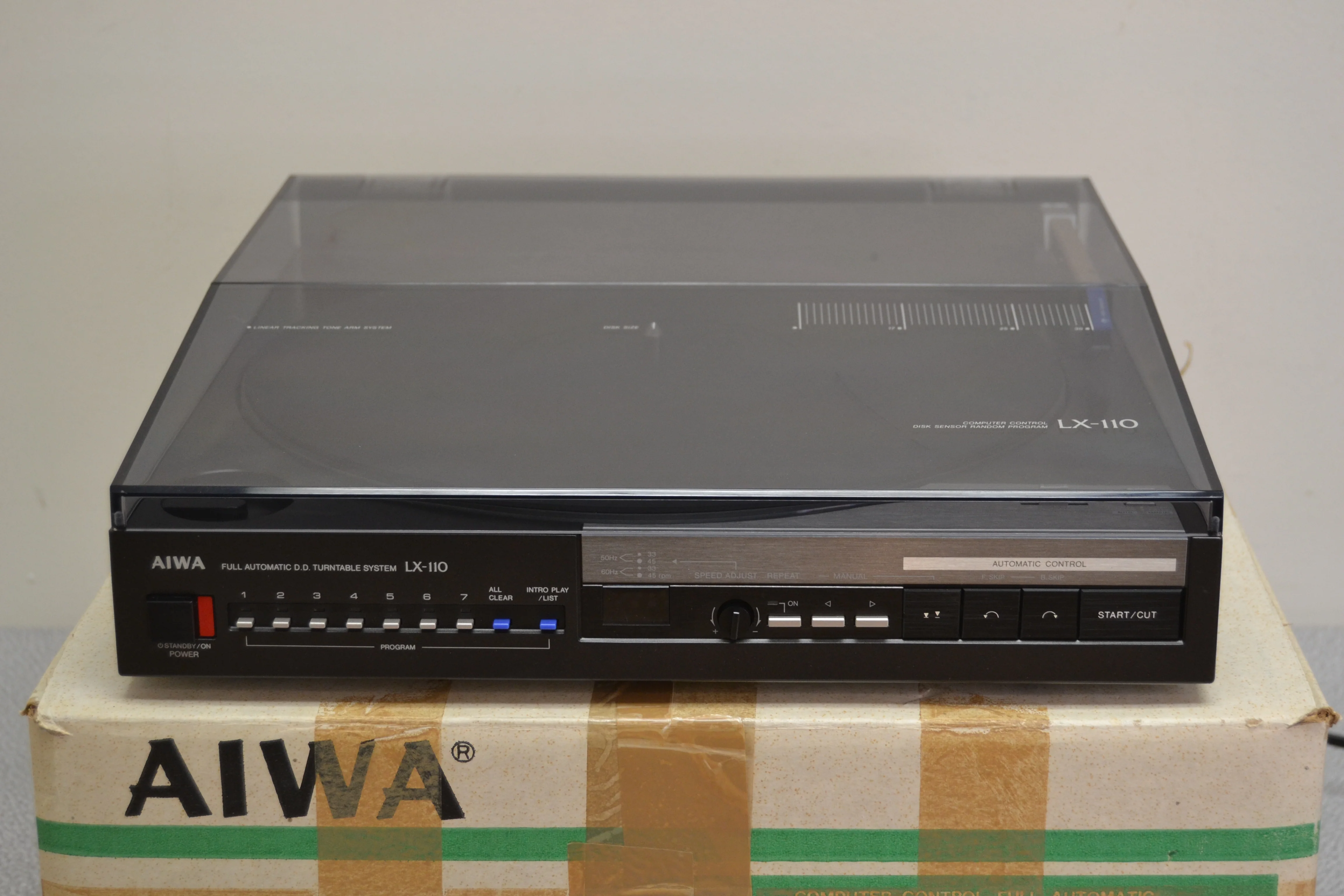 Aiwa LX-110 Linear Tracking Turntable with Track Selector * No Strobe Light * Box * Manual - Image 2