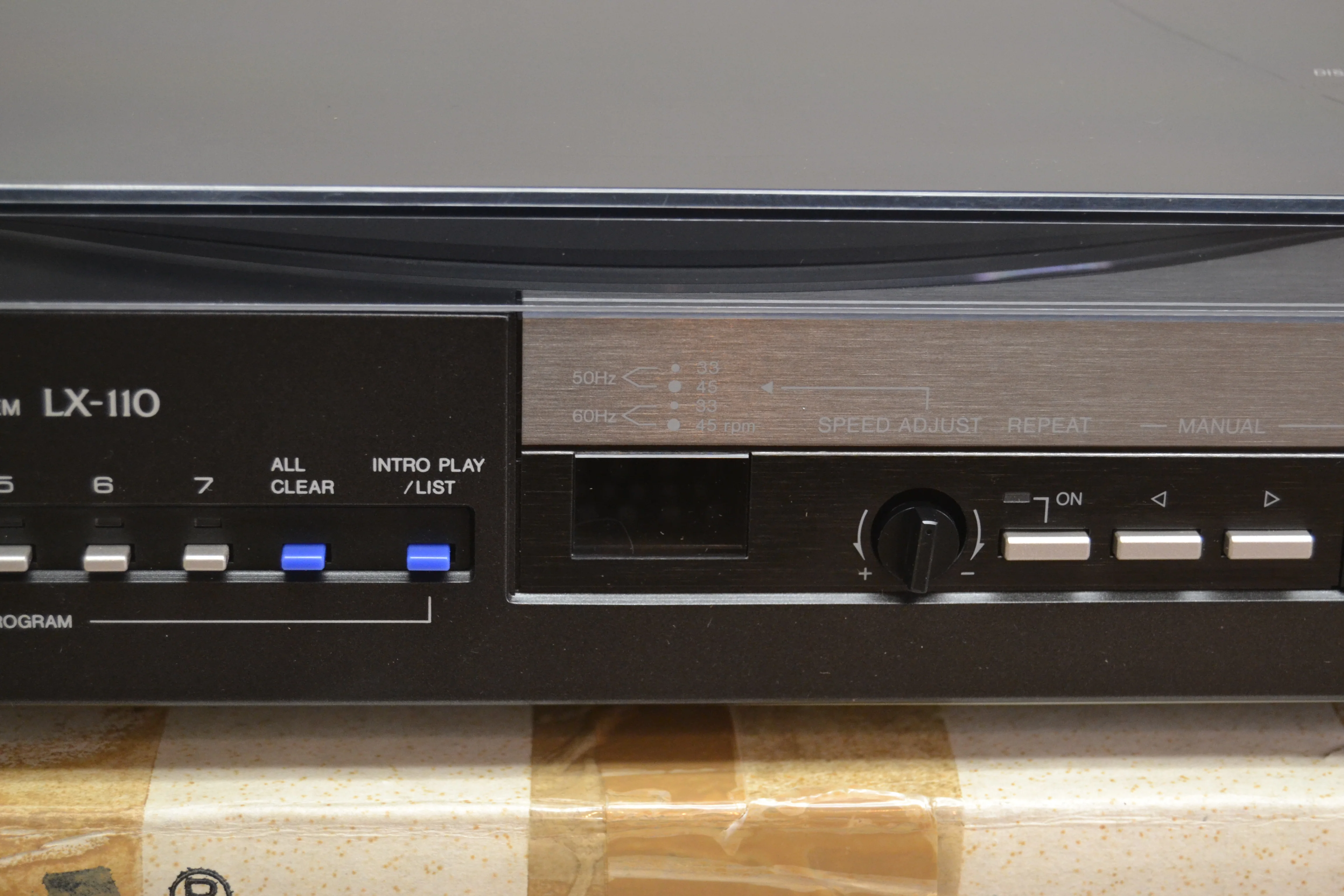 Aiwa LX-110 Linear Tracking Turntable with Track Selector * No Strobe Light * Box * Manual - Image 4