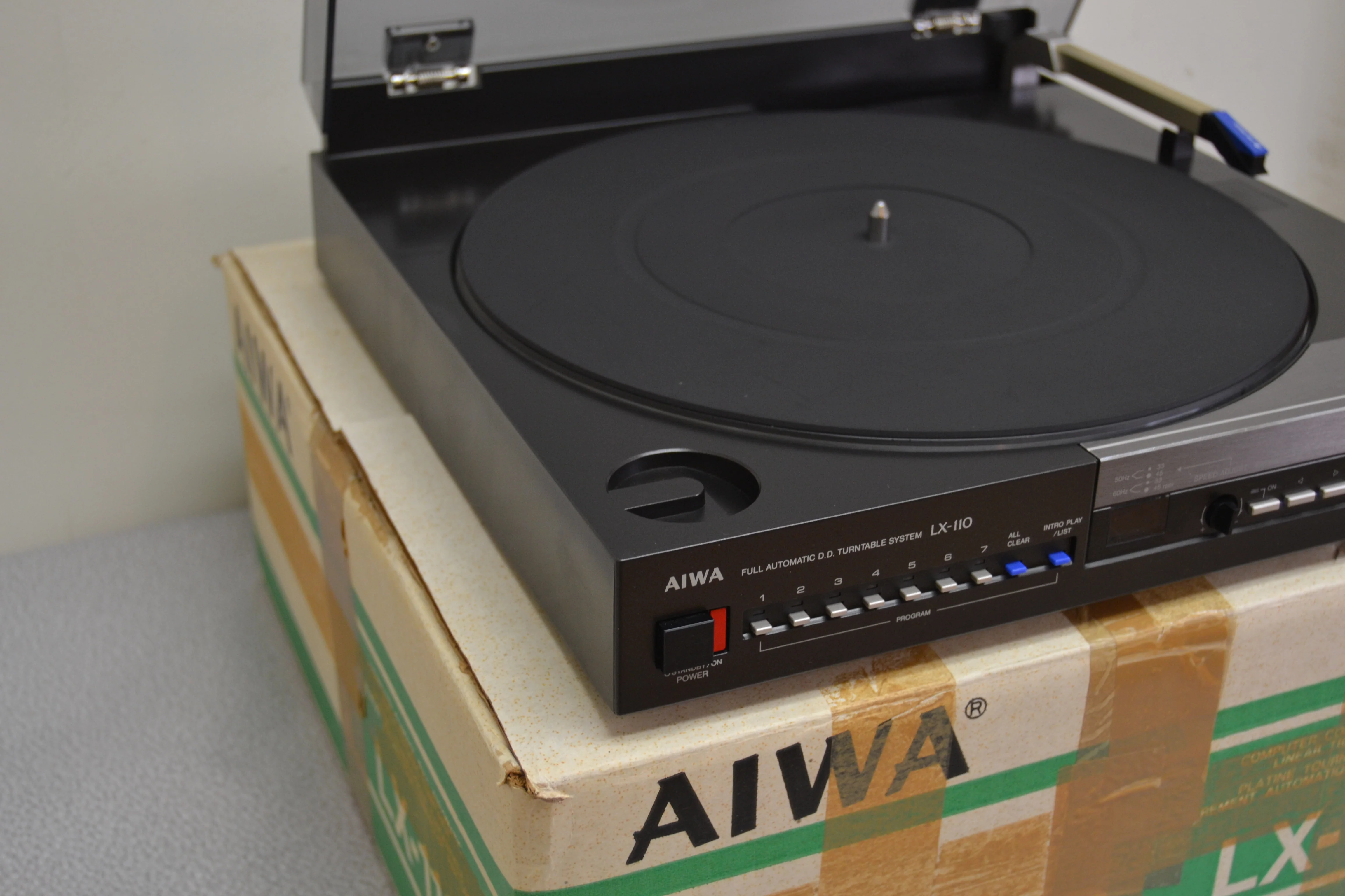 Aiwa LX-110 Linear Tracking Turntable with Track Selector * No Strobe Light * Box * Manual - Image 9