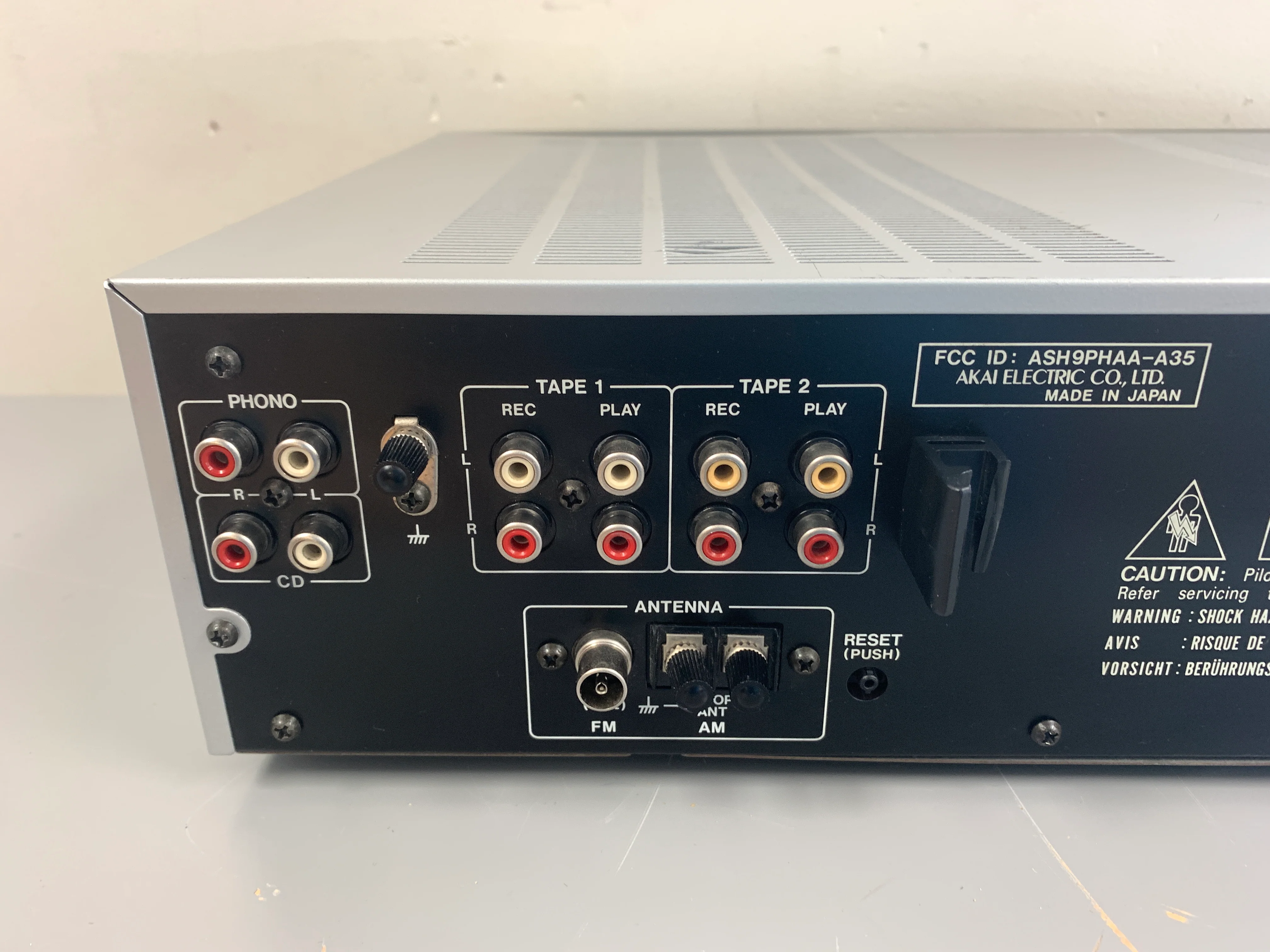 Akai AA-A35 Stereo Receiver * 1984 * 45W RMS - Image 12