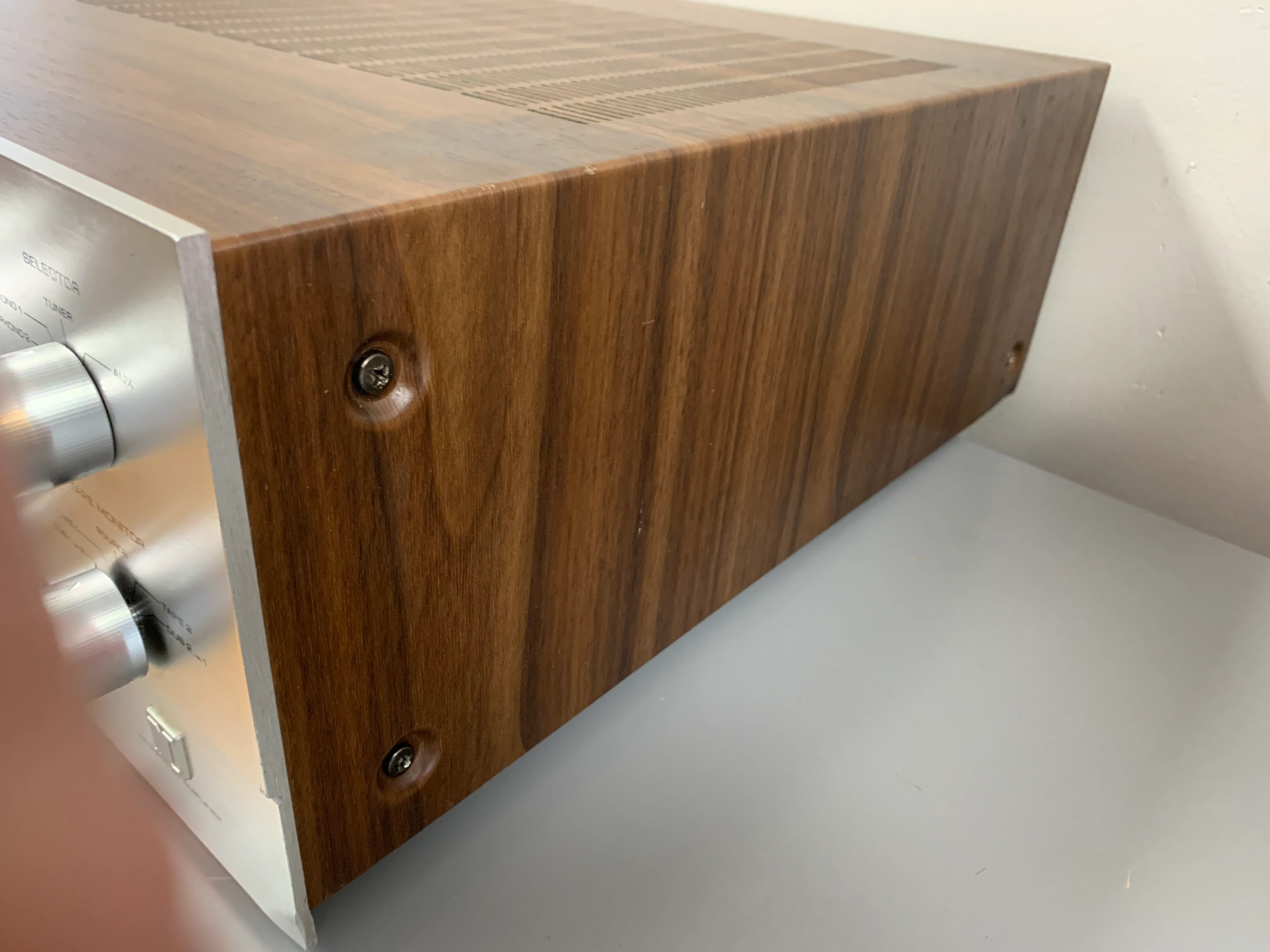 Akai AM2850 Integrated Amplifier - Image 7