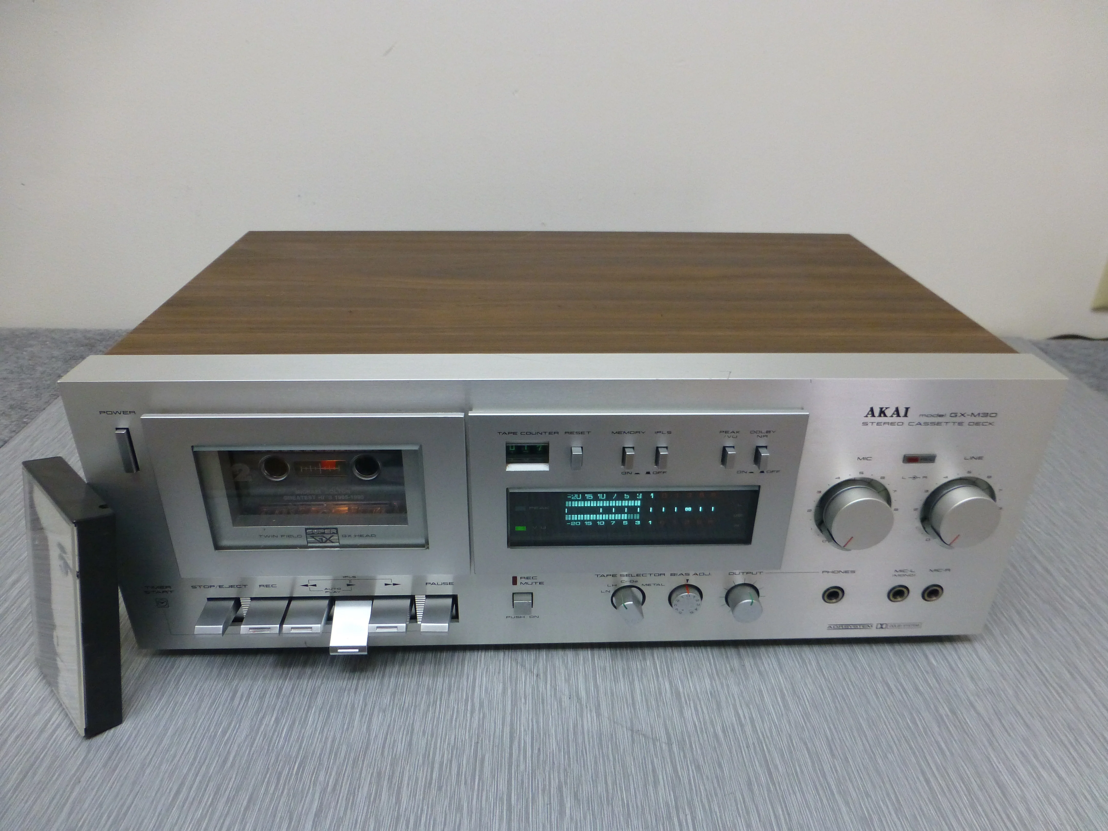 Akai GX-M30  Stereo Cassette Deck (1979) - Image 10