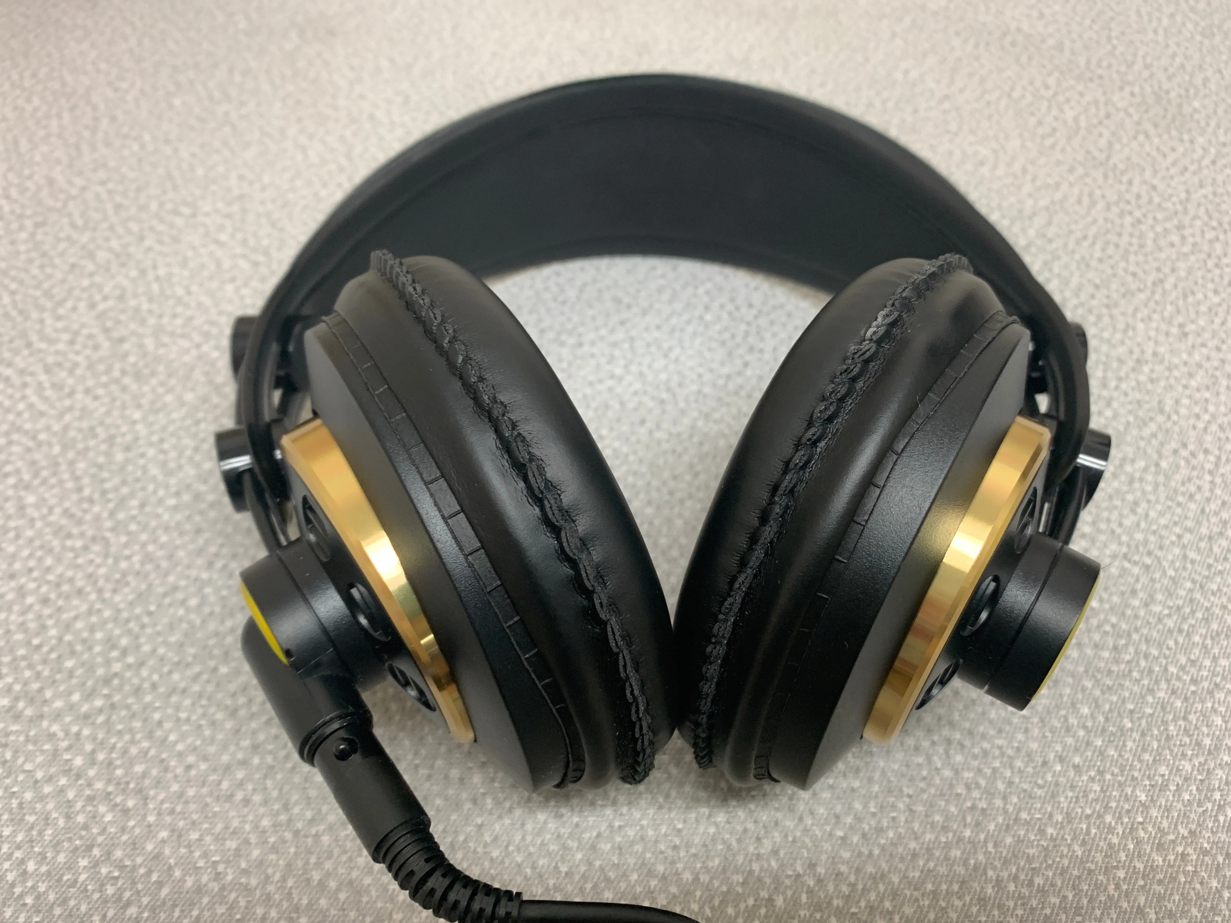 AKG K240 Studio Professional Over Ear Headphones - Image 4