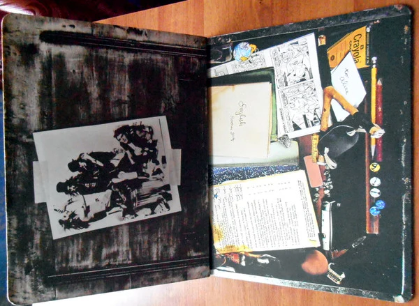 Alice Cooper - School's Out (LP, Album, RP, Ter) (Very Good Plus (VG+)) - Image 2