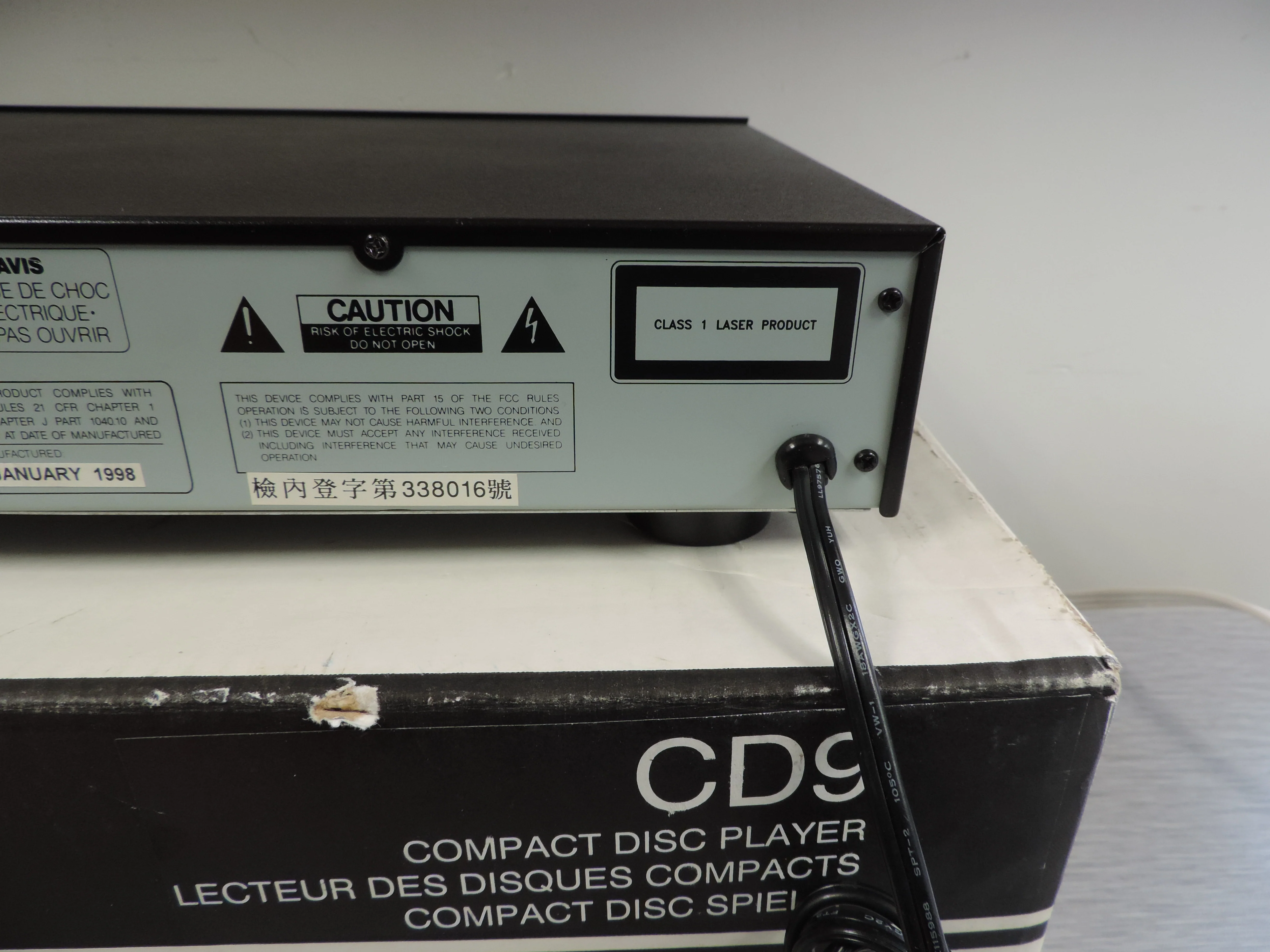 AMC by Veltronics London * CD9 SIngle Cd Player * Remote * Box - Image 14