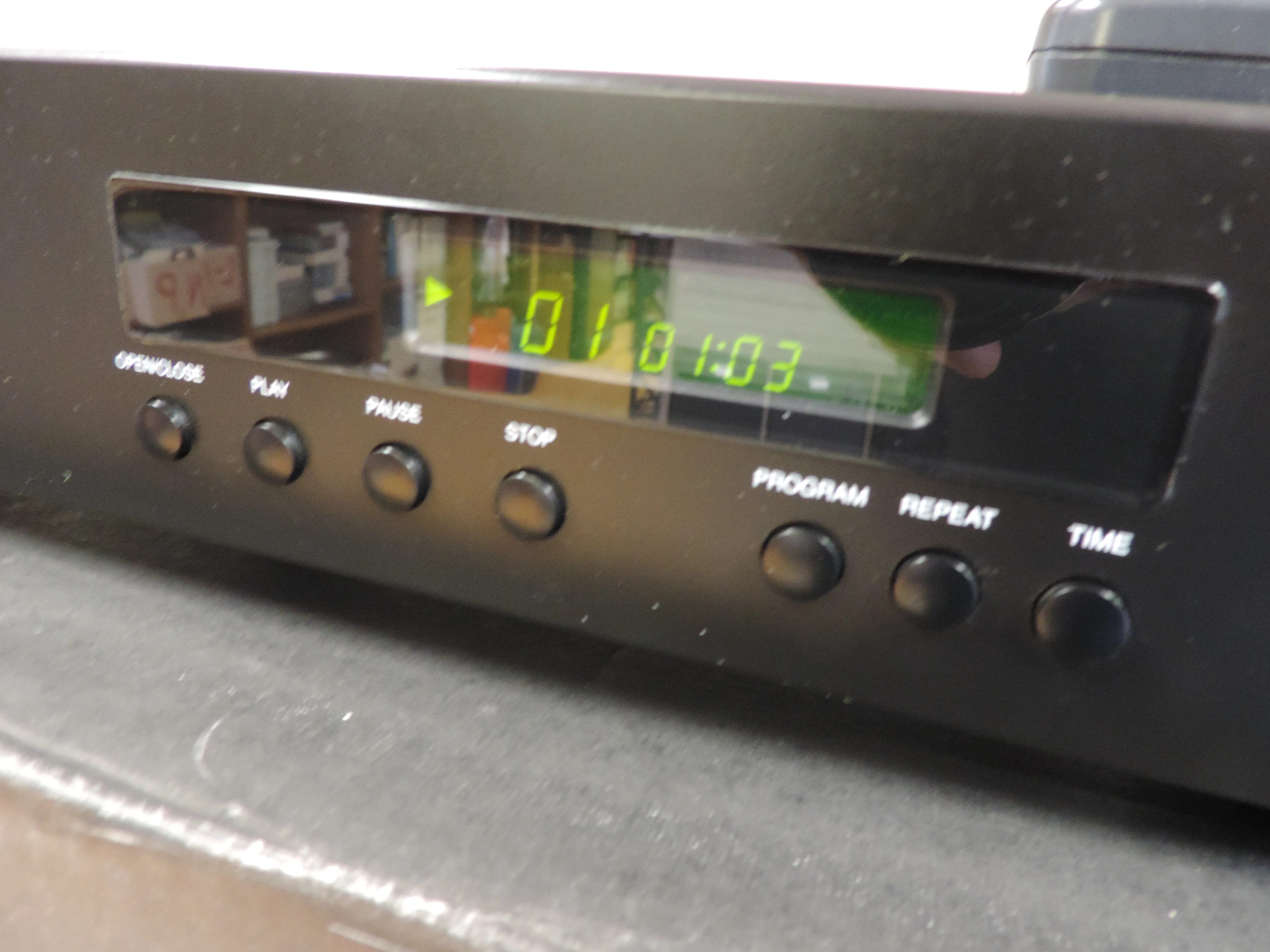 AMC by Veltronics London * CD9 SIngle Cd Player * Remote * Box - Image 9