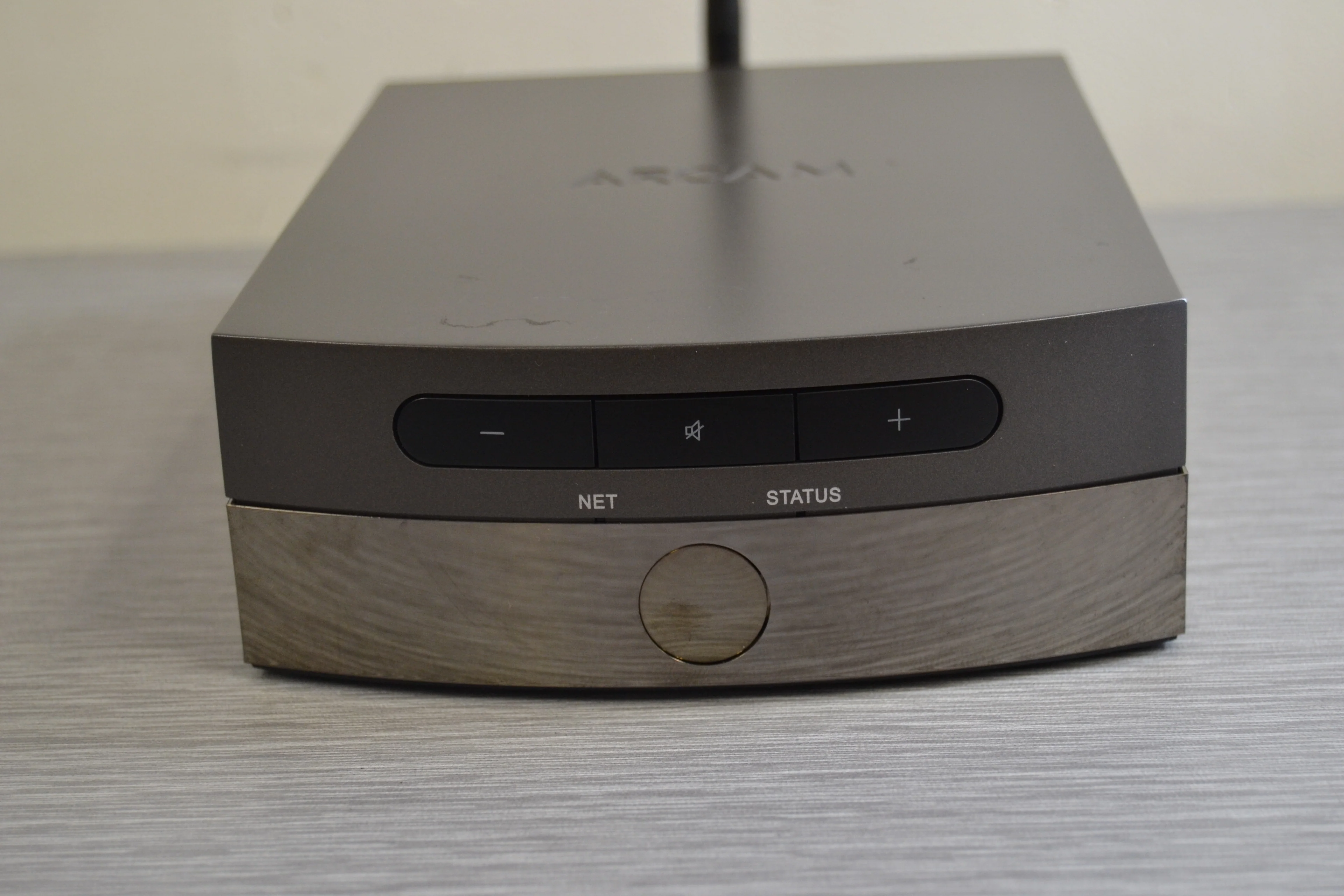 Arcam Solo Uno * Streamer with built-in amplifier * 25W RMS