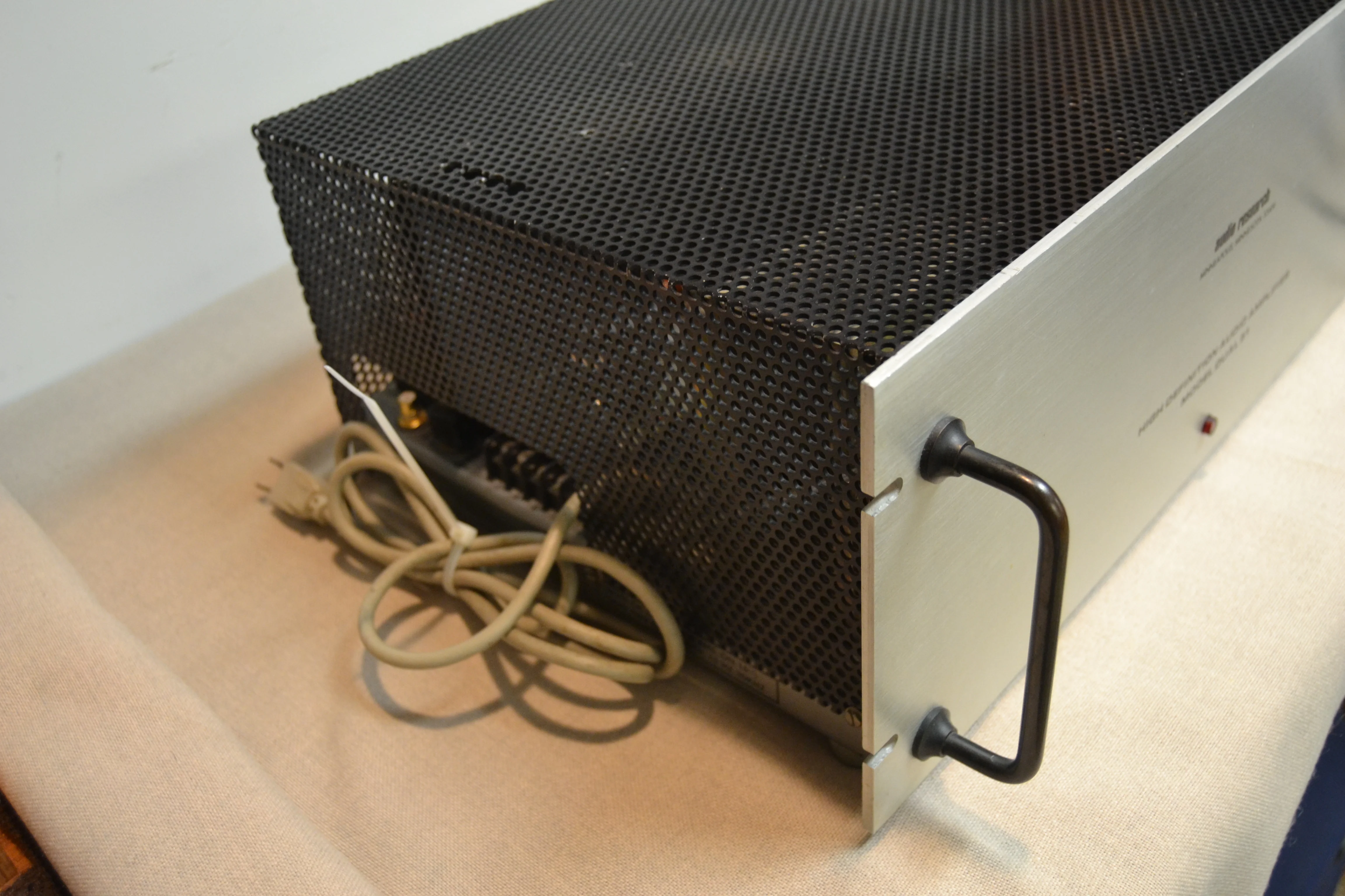 Audio Research DUAL-51 Tube Power Amplifier * 2012 Factory Upgraded - Image 11