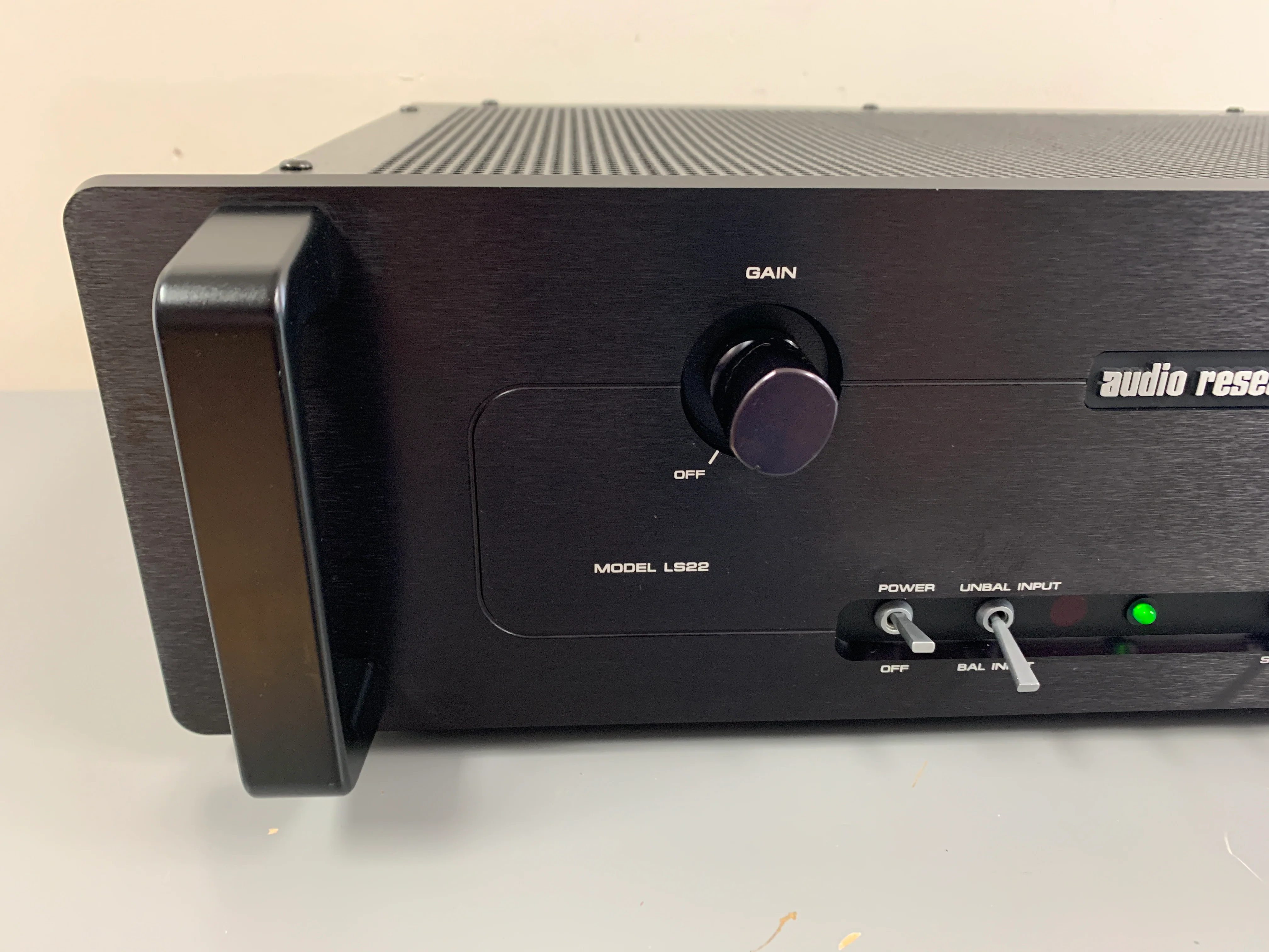 Audio Research LS22 Stereo Tube Preamplifier - Image 2