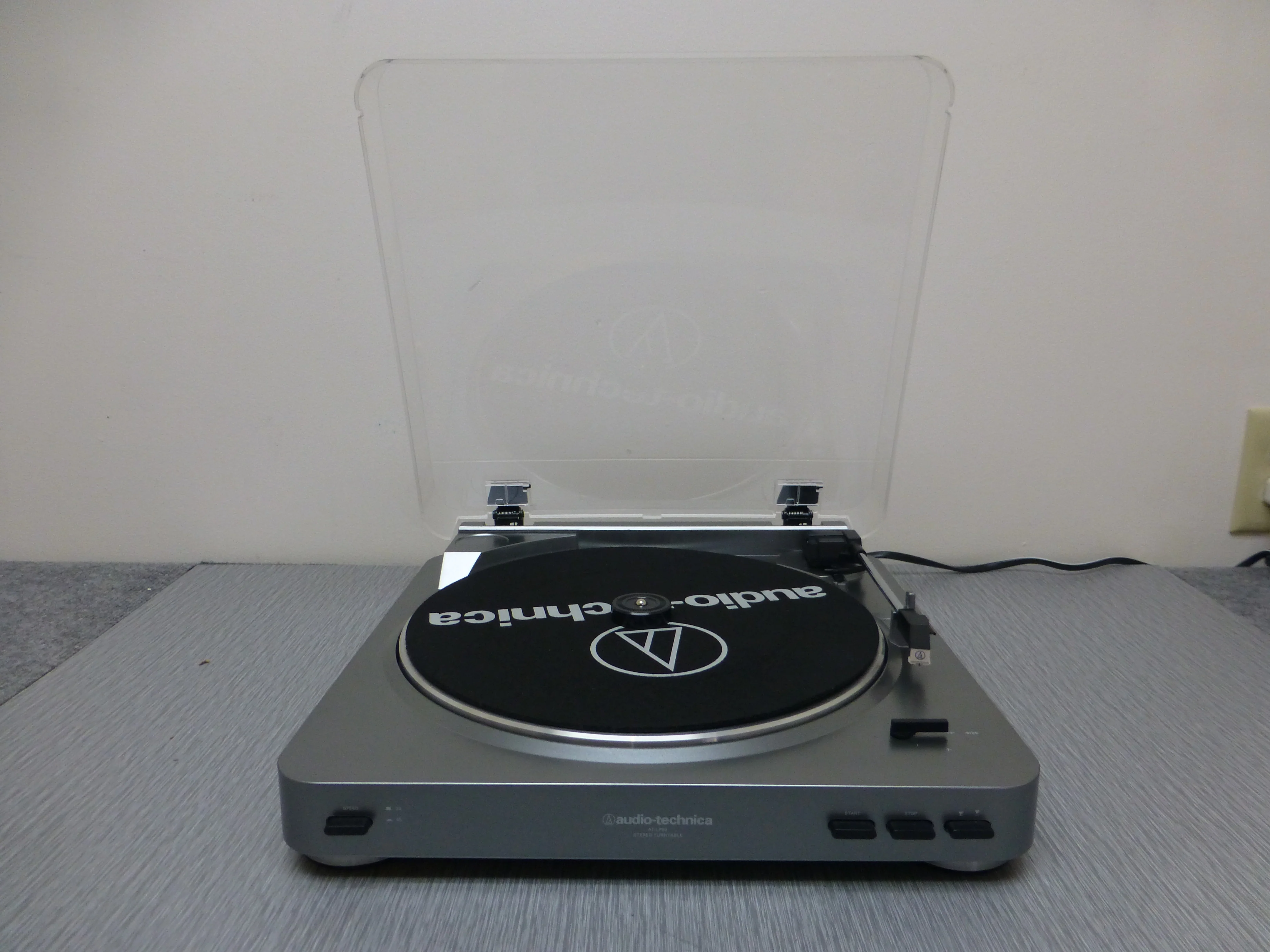 Audio Technica AT-LP60 - Image 17