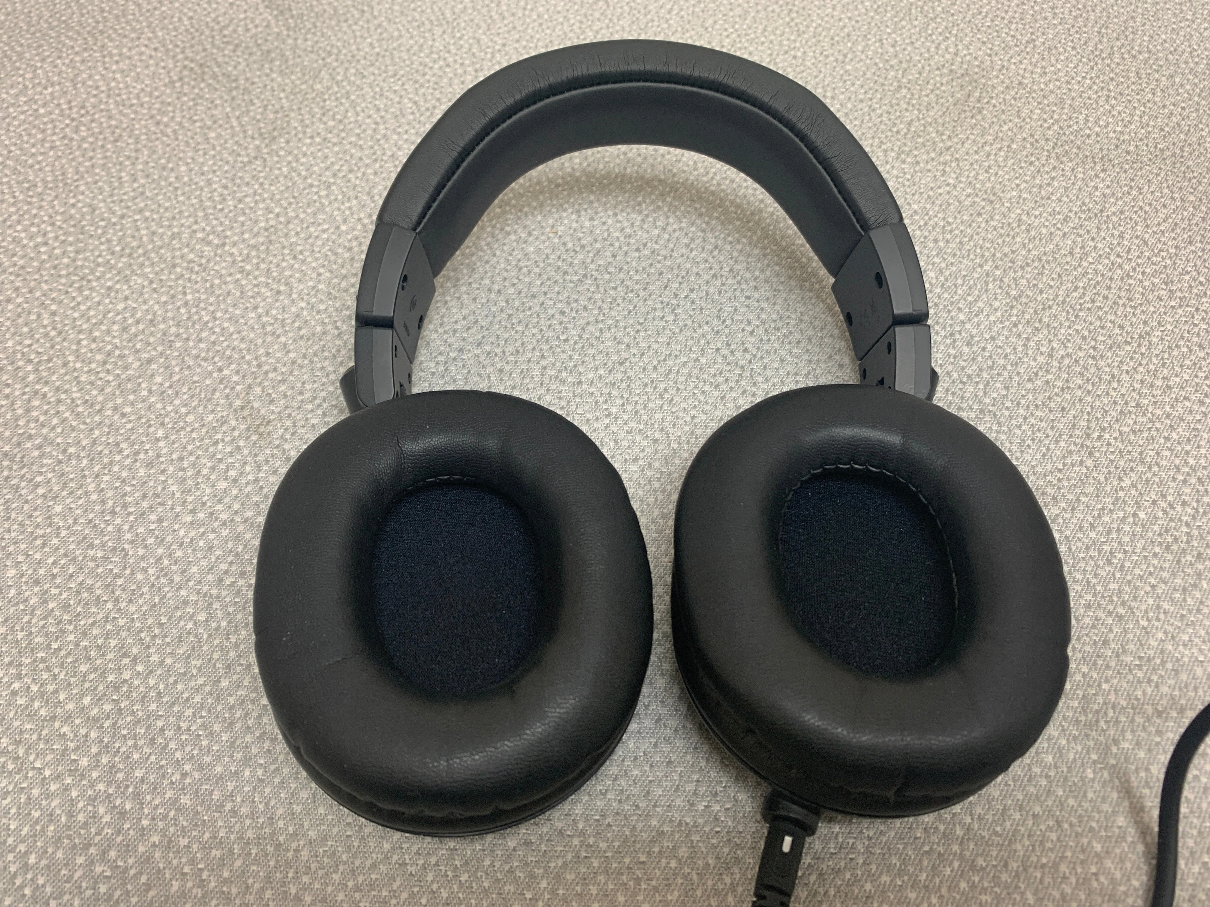 Audio Technica ATH-M50X Professional Monitor Headphones w/ 2 Adaptor Cords, Bag, Instructions - Image 5