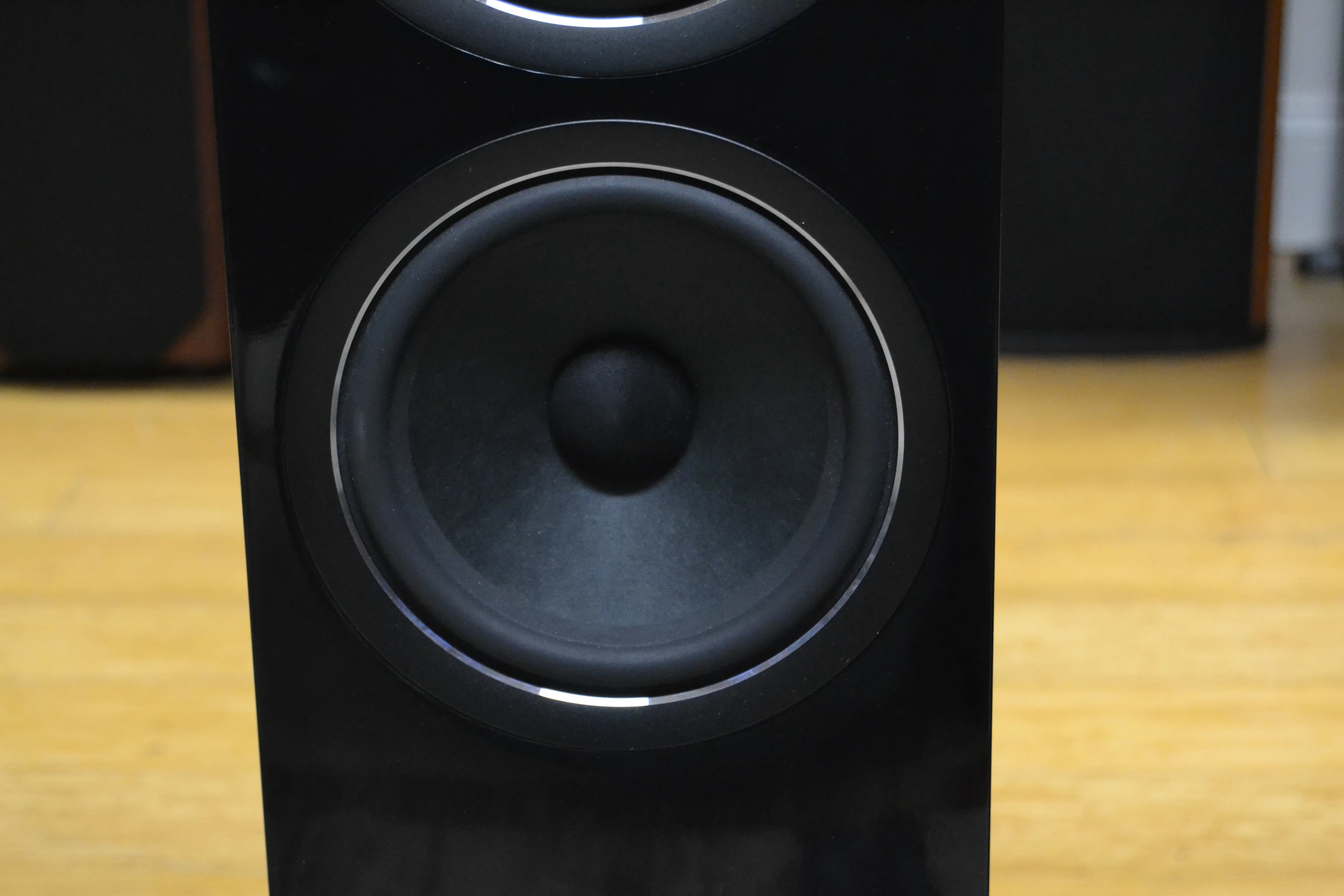 B&W Bower & Wilkins 703 S2 Floor Standing Speakers * Gloss Black - Image 4