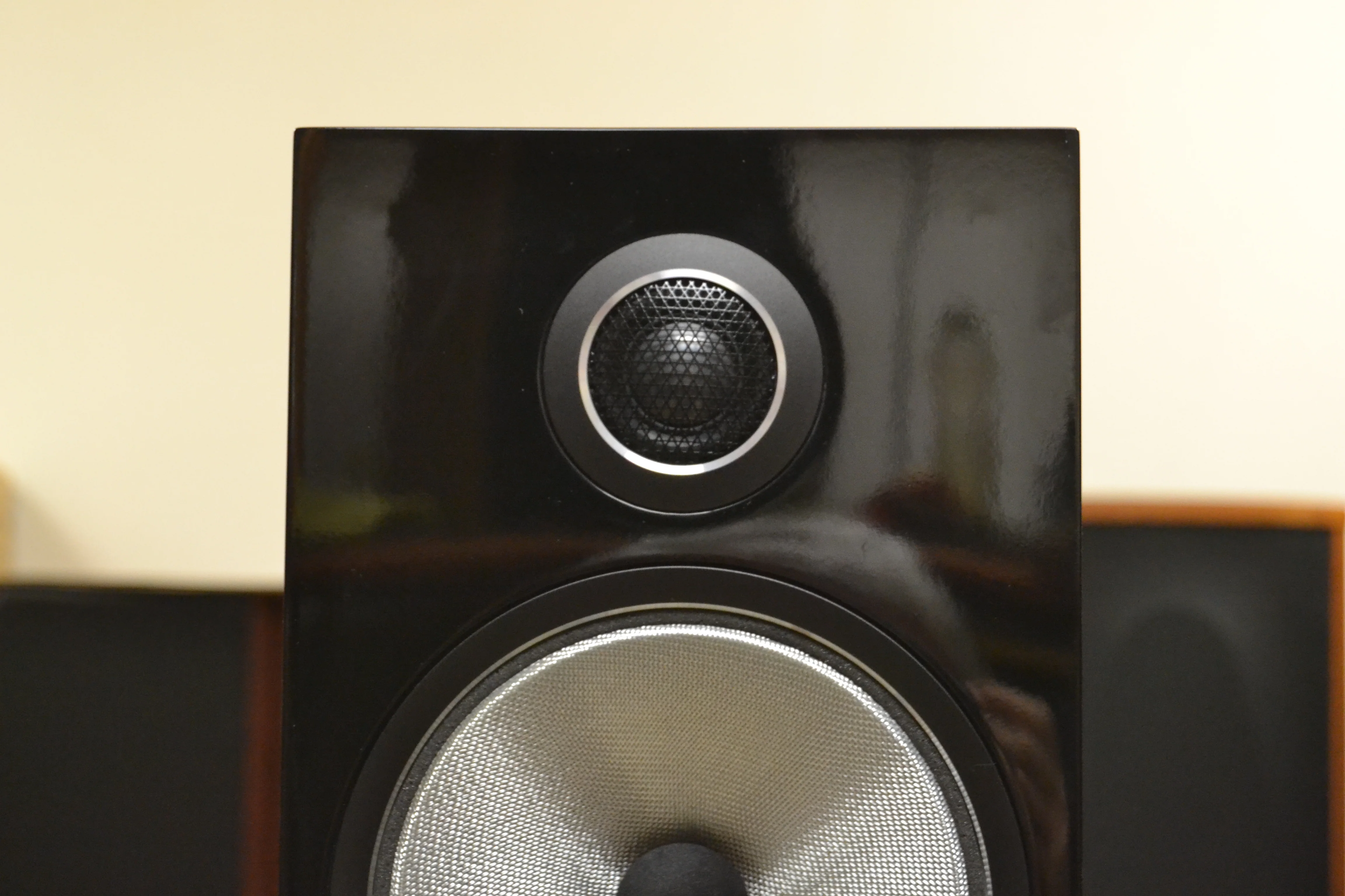 B&W Bower & Wilkins 703 S2 Floor Standing Speakers * Gloss Black - Image 7