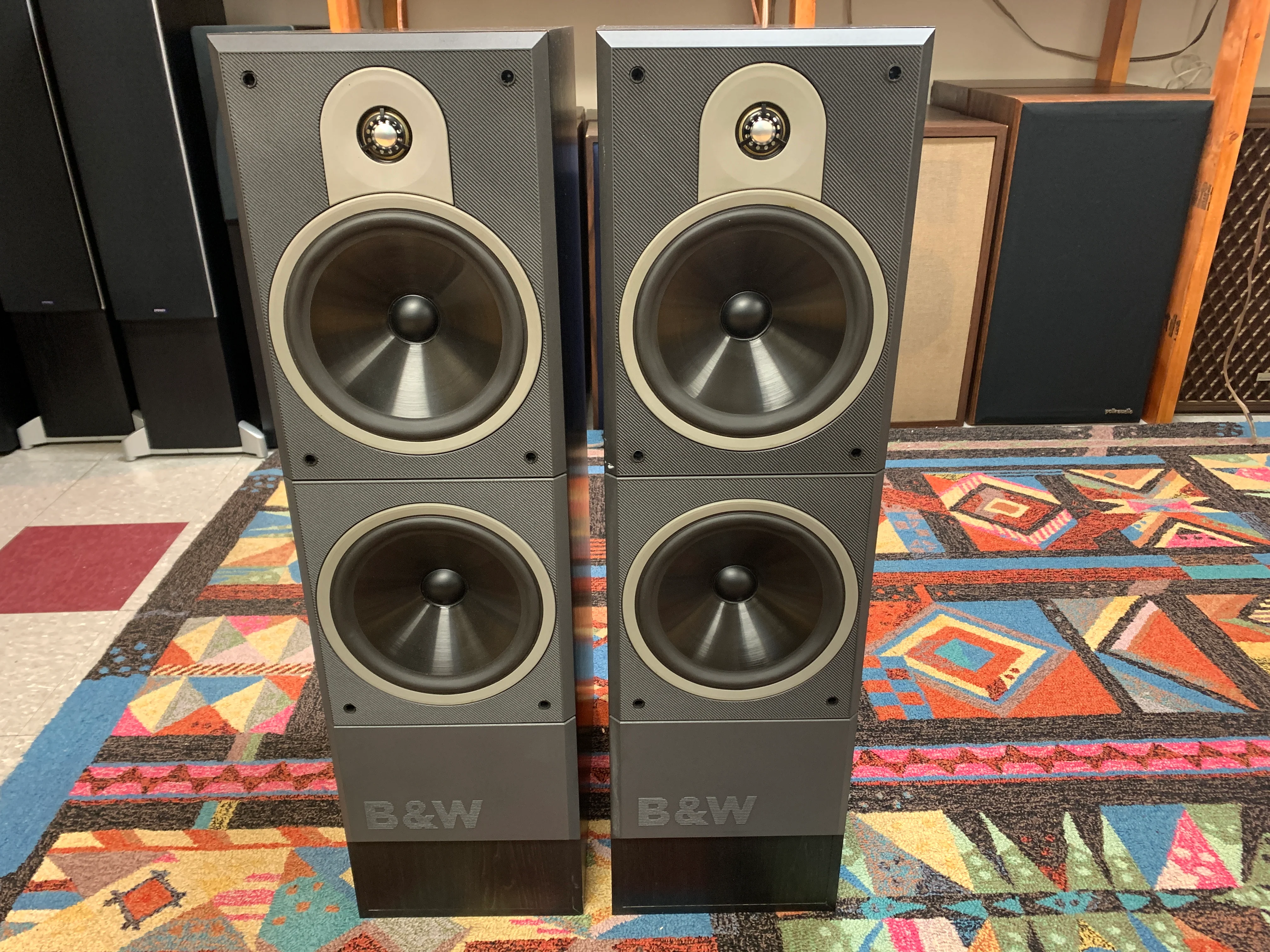 B&W DM 630i Floor Speakers