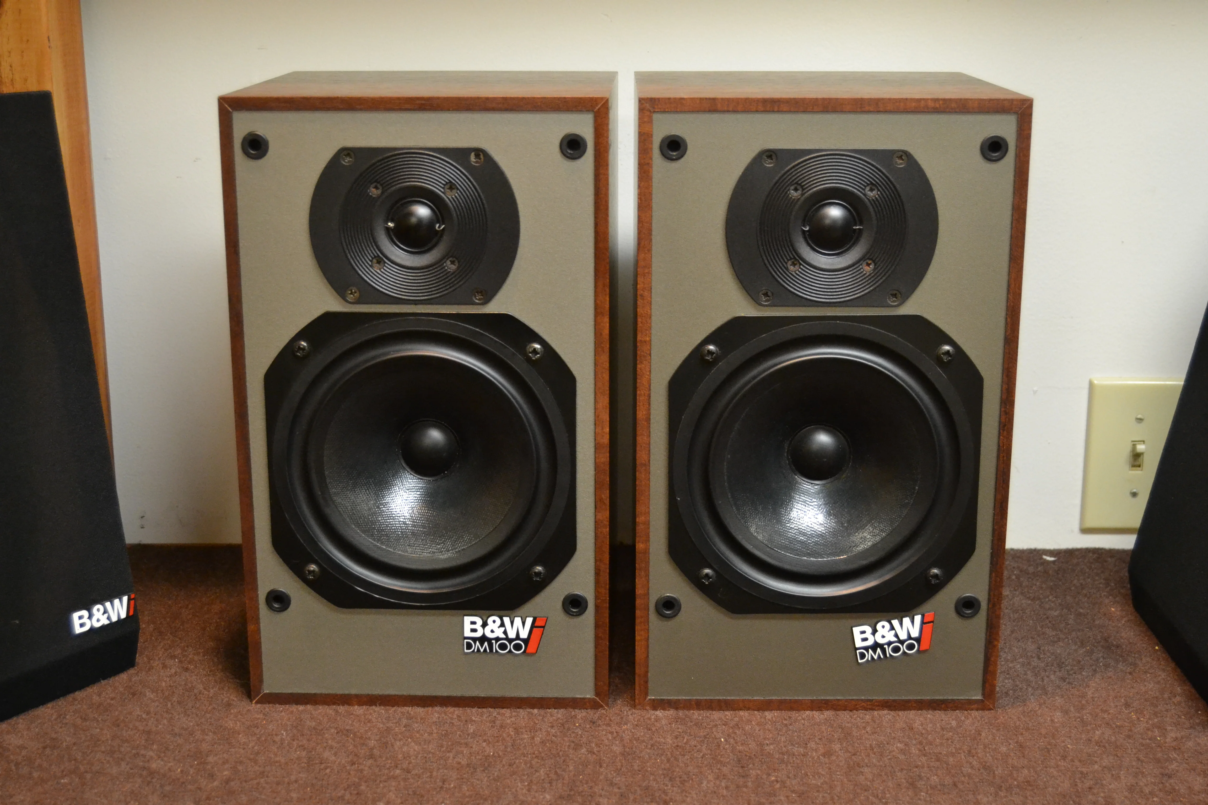 B&W DM100i Bookshelf Speakers - Image 2