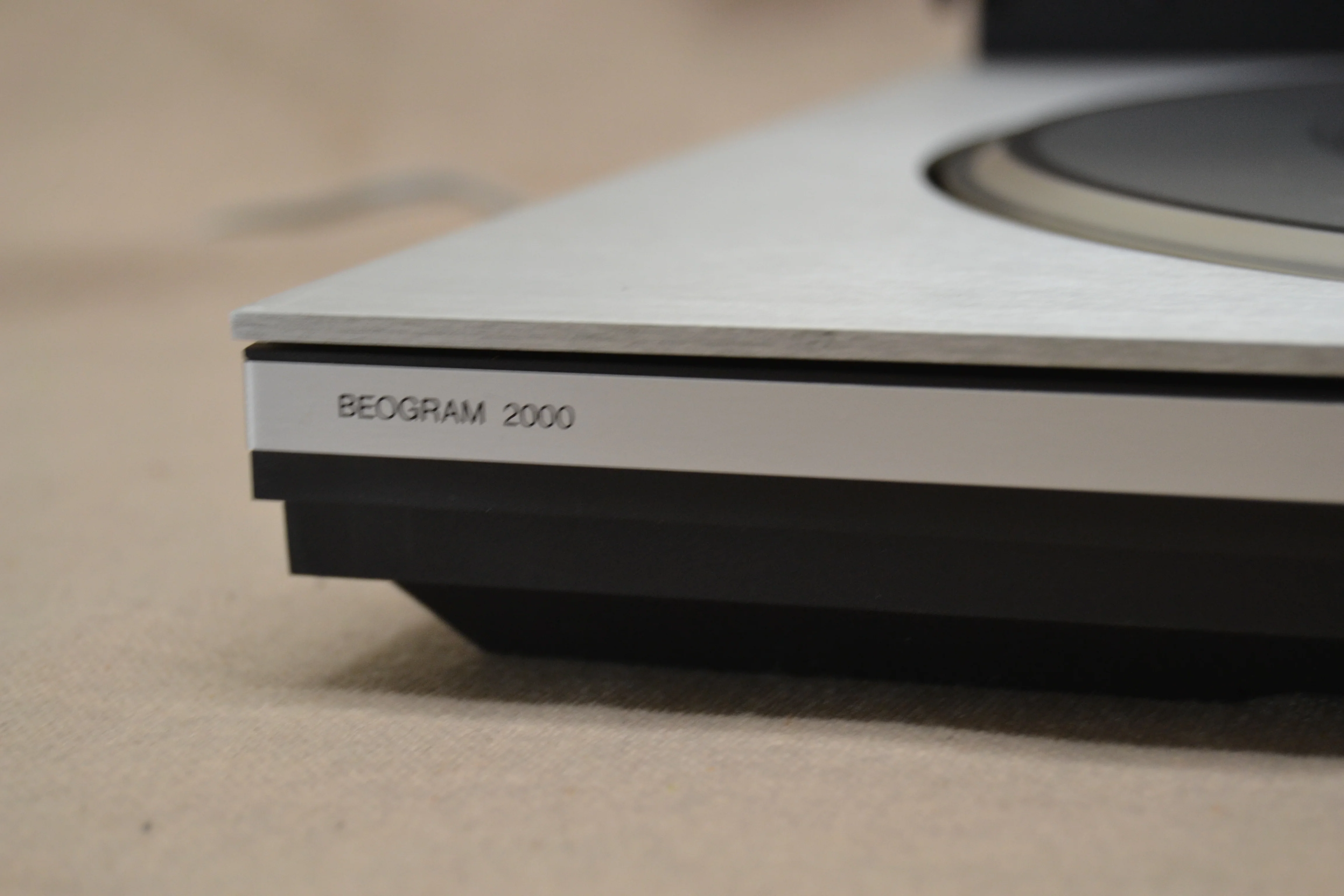 Bang & Olufsen B&O Beogram 2000 ( 5823 ) Turntable with MMC4 Cartridge * 1983 - Image 5