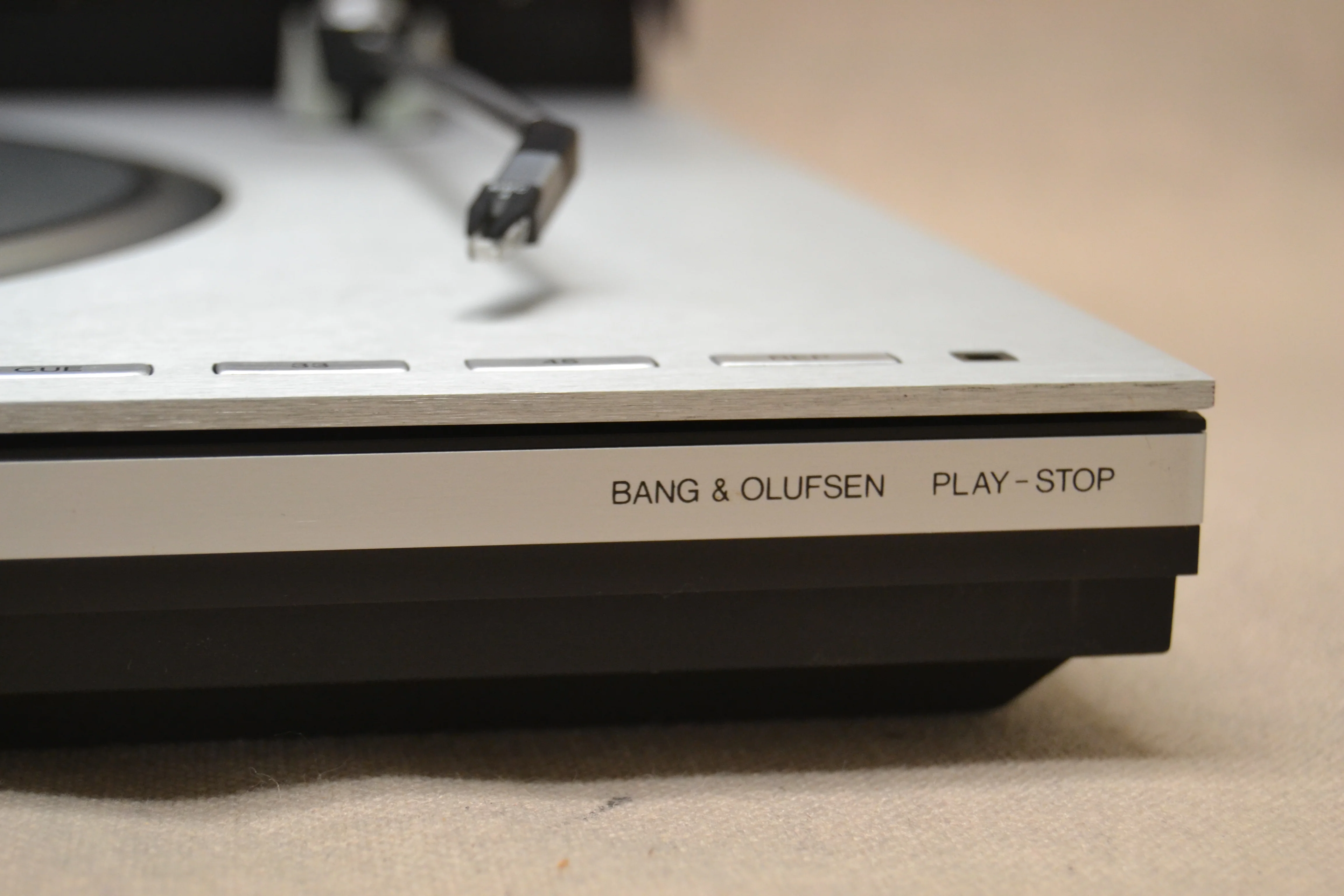 Bang & Olufsen B&O Beogram 2000 ( 5823 ) Turntable with MMC4 Cartridge * 1983 - Image 7